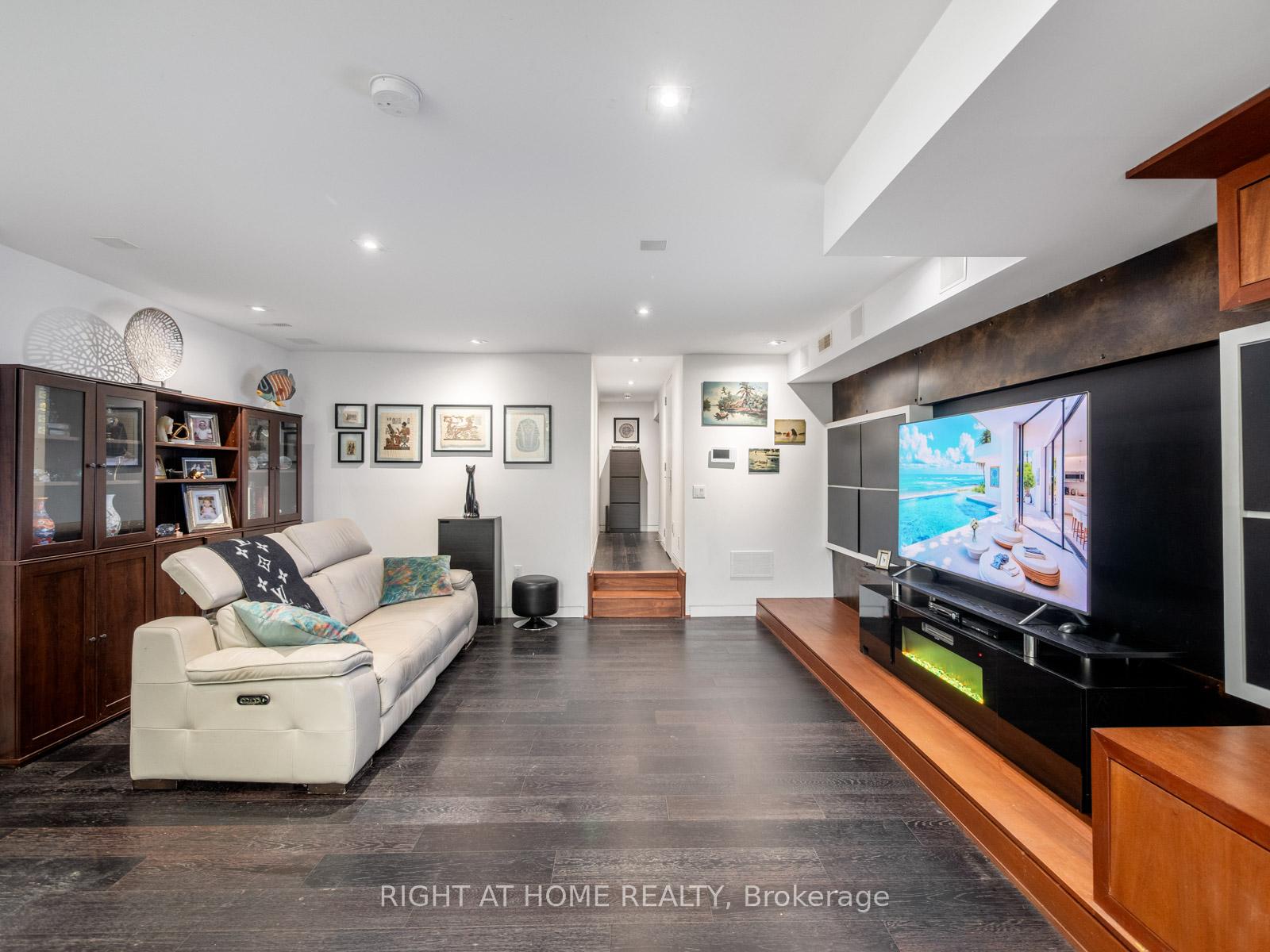 Photo 33 of 336 Melrose Avenue, Toronto, Bedford Park-Nortown — HOMEH