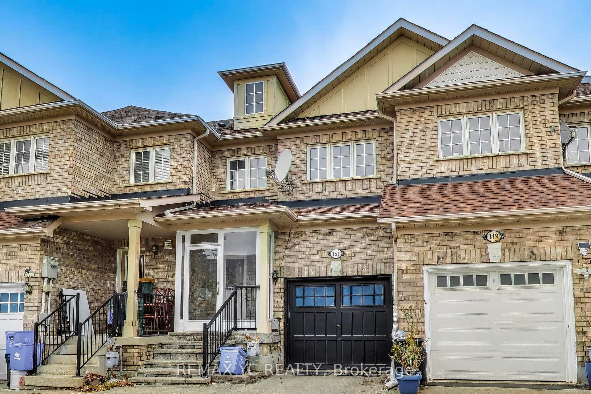 Photo 3 of 151 Amulet Crescent, Richmond Hill, Rouge Woods — HOMEH