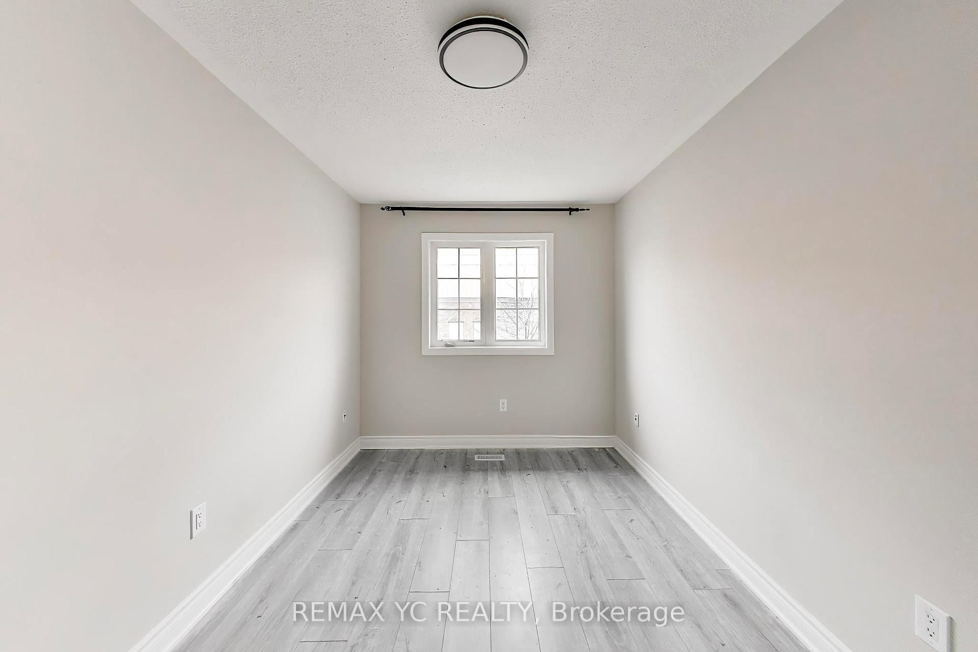 Photo 19 of 151 Amulet Crescent, Richmond Hill, Rouge Woods — HOMEH
