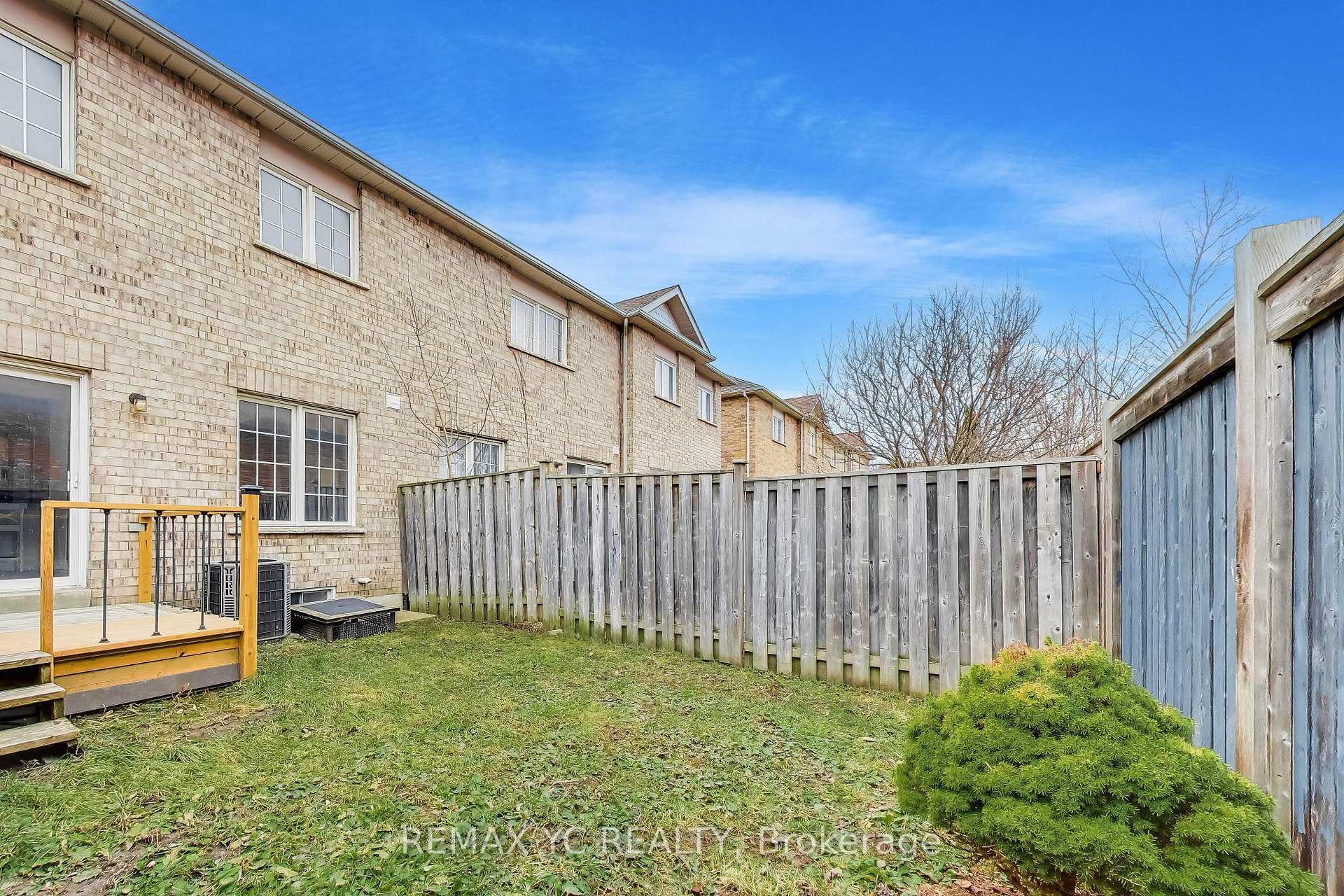 Photo 29 of 151 Amulet Crescent, Richmond Hill, Rouge Woods — HOMEH