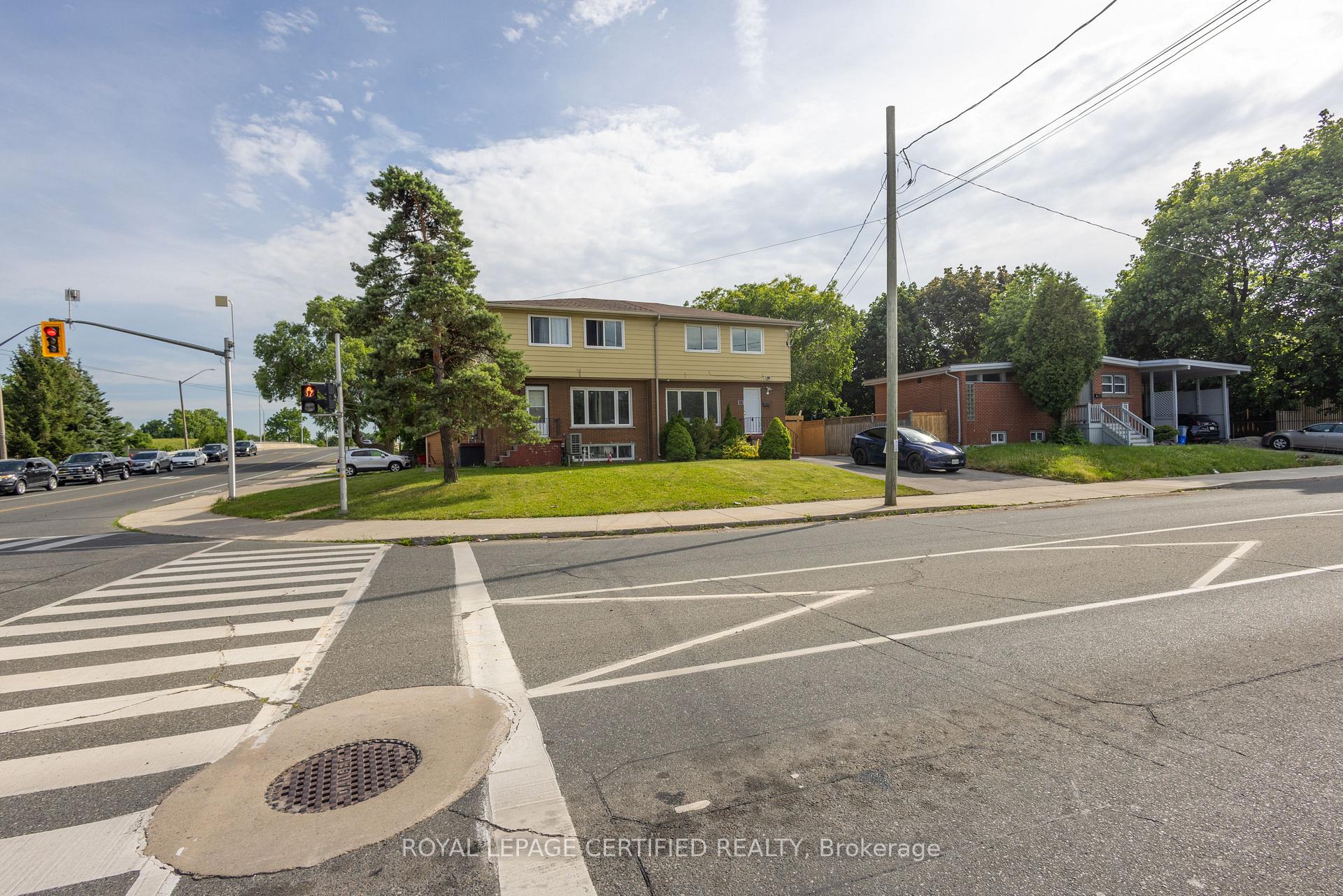 Photo 5 of Unit Bsmt, 111 Limeridge Road W, Hamilton, Rolston — HOMEH