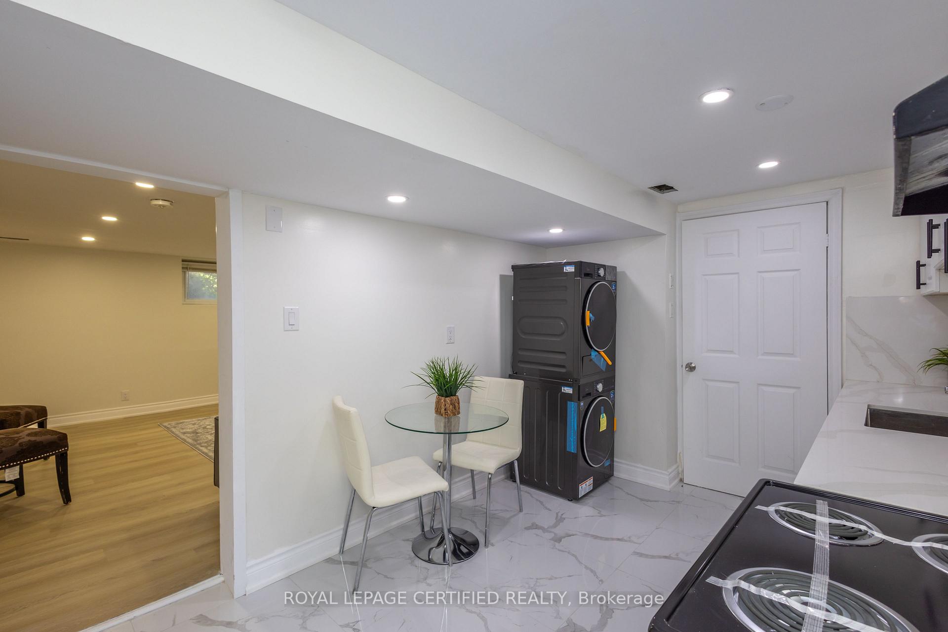Photo 10 of Unit Bsmt, 111 Limeridge Road W, Hamilton, Rolston — HOMEH