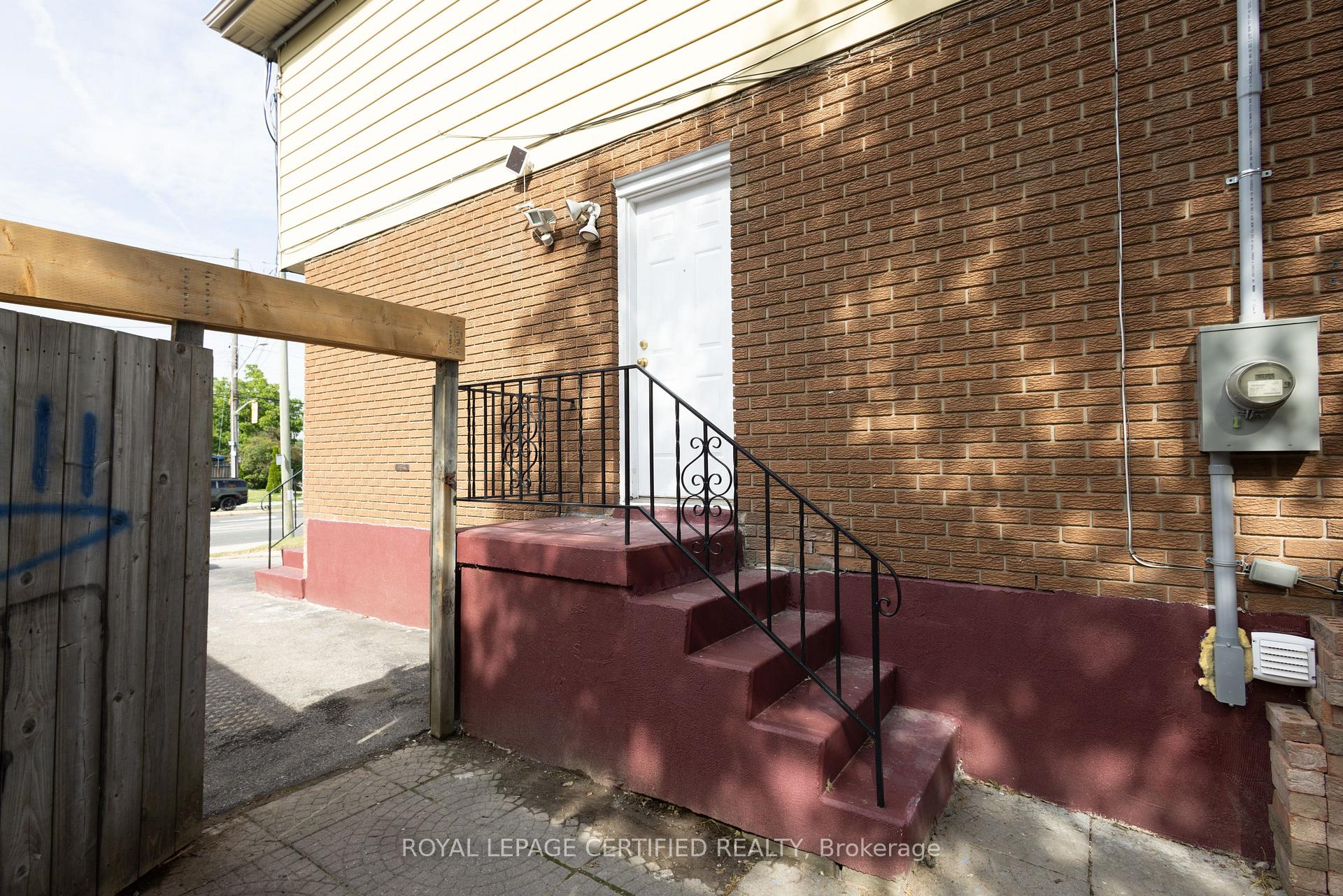 Photo 15 of Unit Bsmt, 111 Limeridge Road W, Hamilton, Rolston — HOMEH