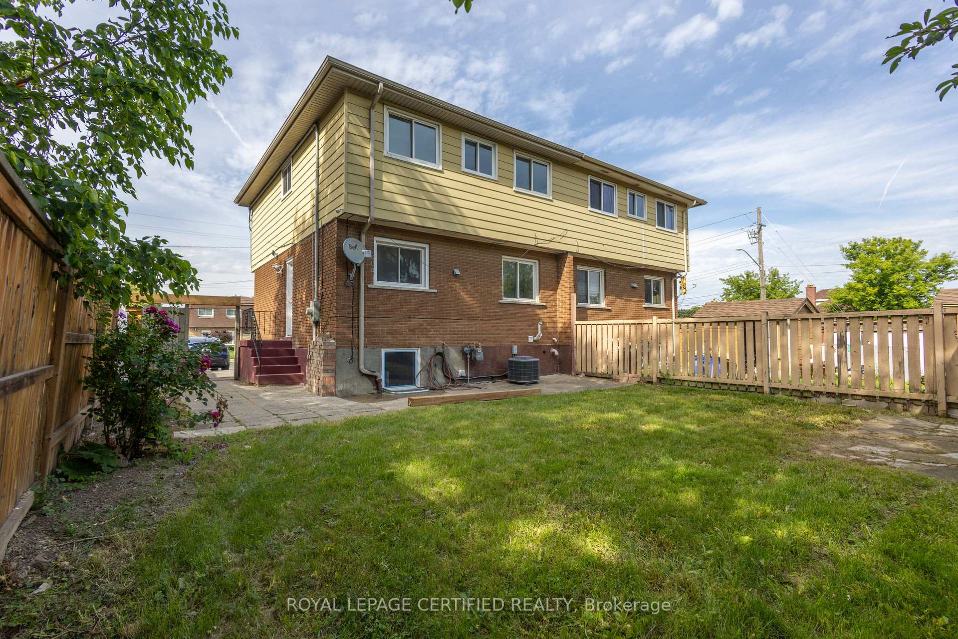 Photo 16 of Unit Bsmt, 111 Limeridge Road W, Hamilton, Rolston — HOMEH