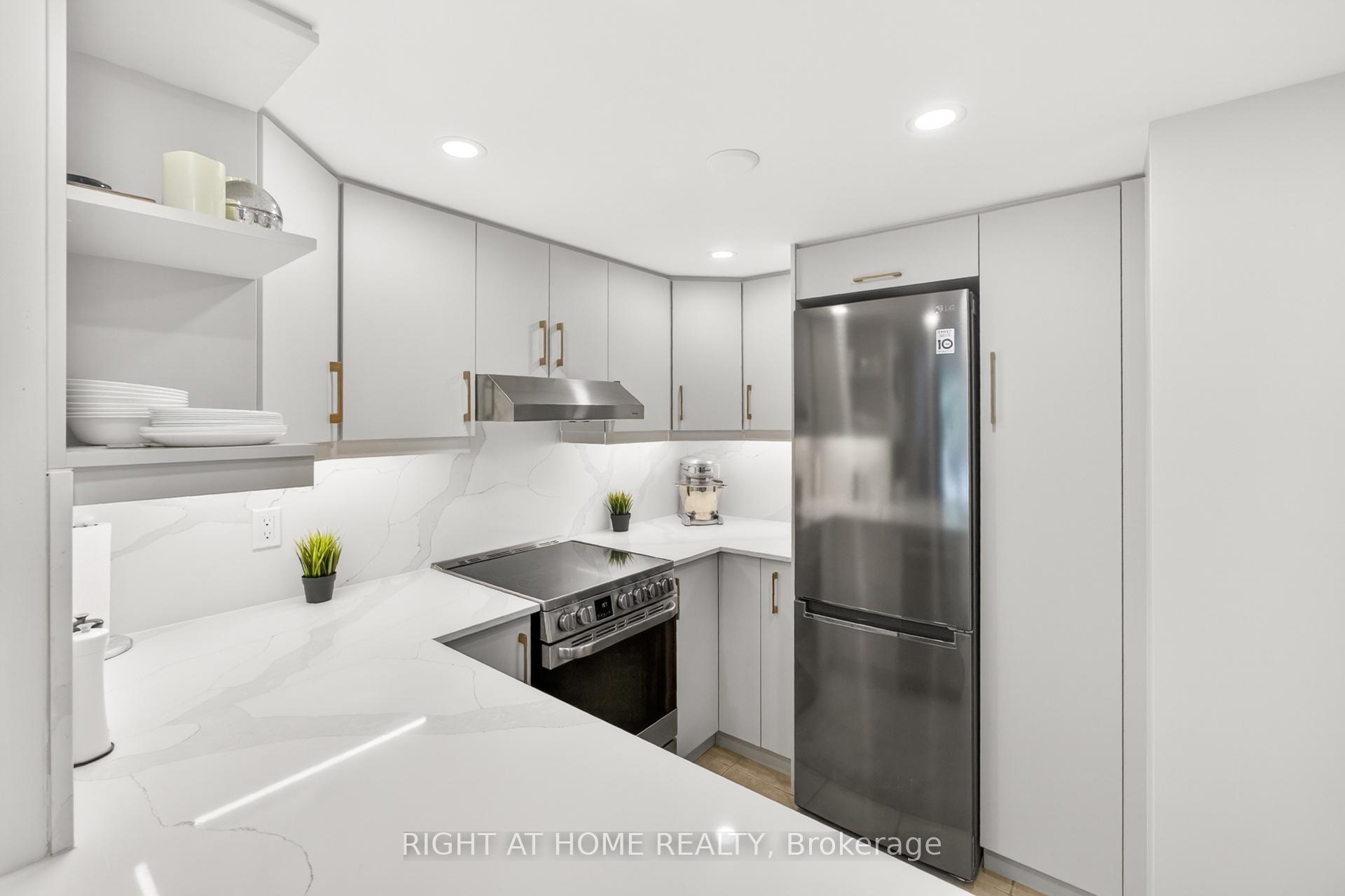 Photo 2 of Unit 2151, 105 George Appleton Way, North York, Downsview-Roding-CFB — HOMEH