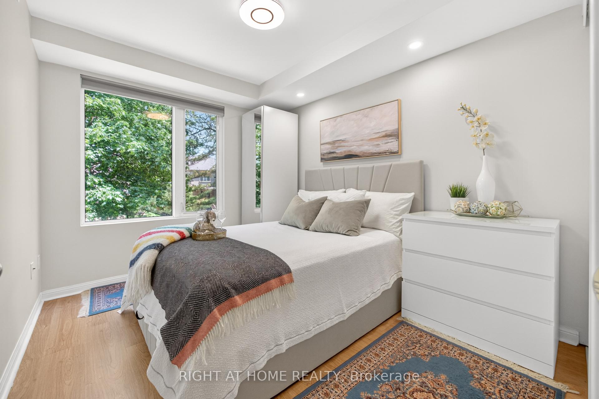 Photo 3 of Unit 2151, 105 George Appleton Way, North York, Downsview-Roding-CFB — HOMEH