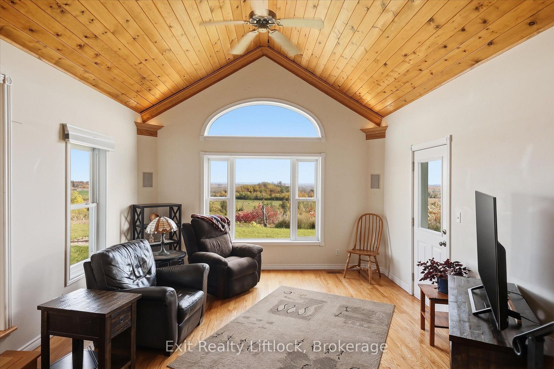 Photo 10 of 836 Hayes Line, Kawartha Lakes, Omemee — HOMEH