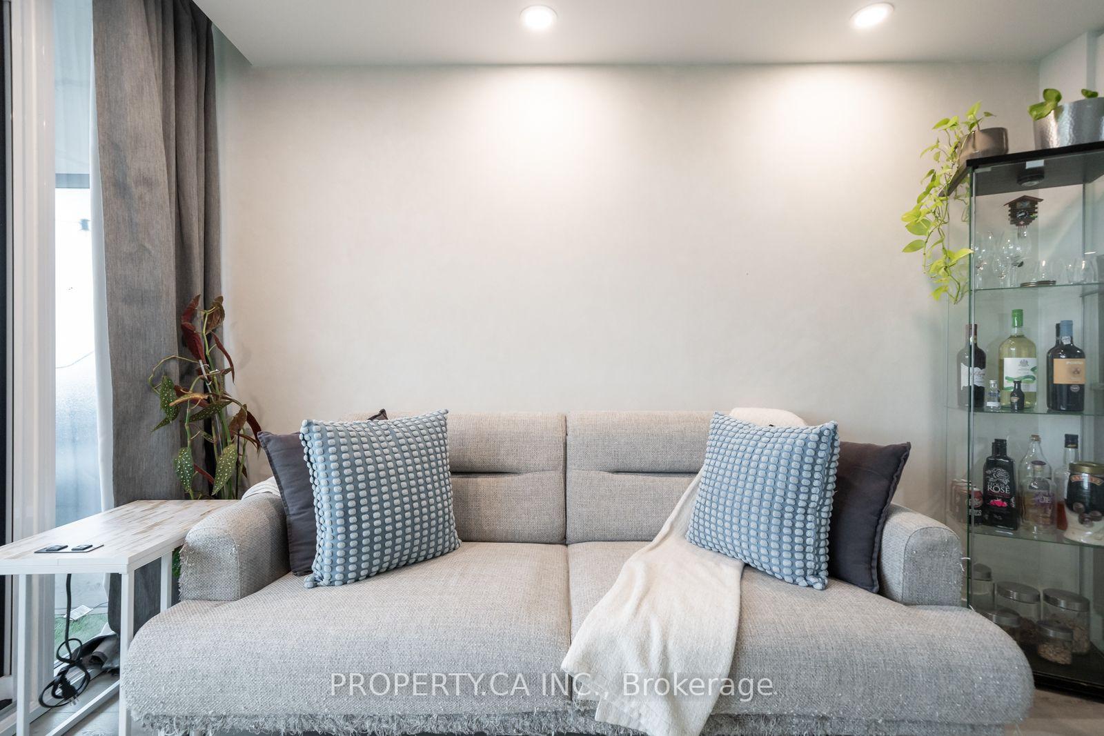 Photo 26 of Unit 412, 120 Varna Drive, Toronto, Englemount-Lawrence — HOMEH
