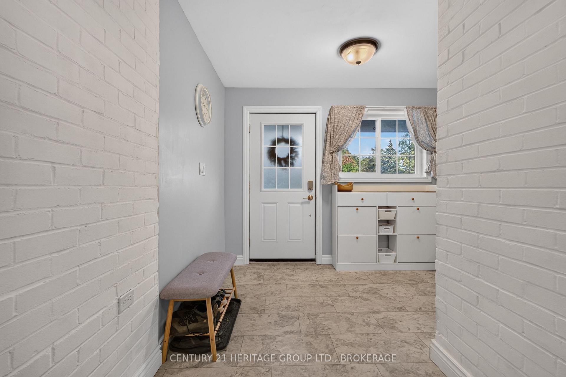 Photo 5 of 911 Auden Park Drive, Kingston, City SouthWest — HOMEH