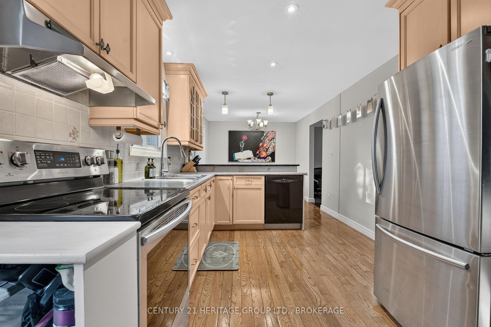 Photo 18 of 911 Auden Park Drive, Kingston, City SouthWest — HOMEH