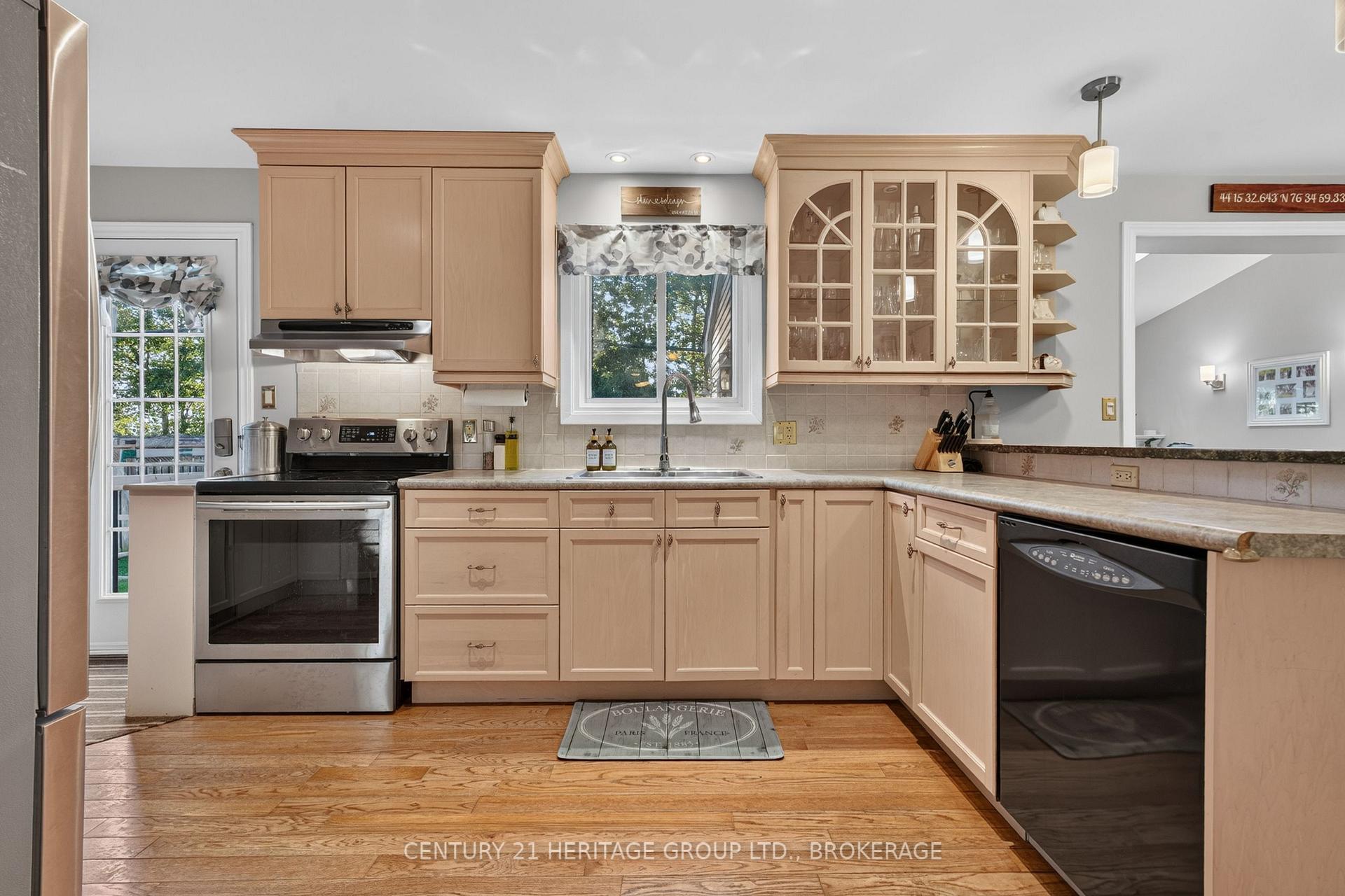 Photo 20 of 911 Auden Park Drive, Kingston, City SouthWest — HOMEH