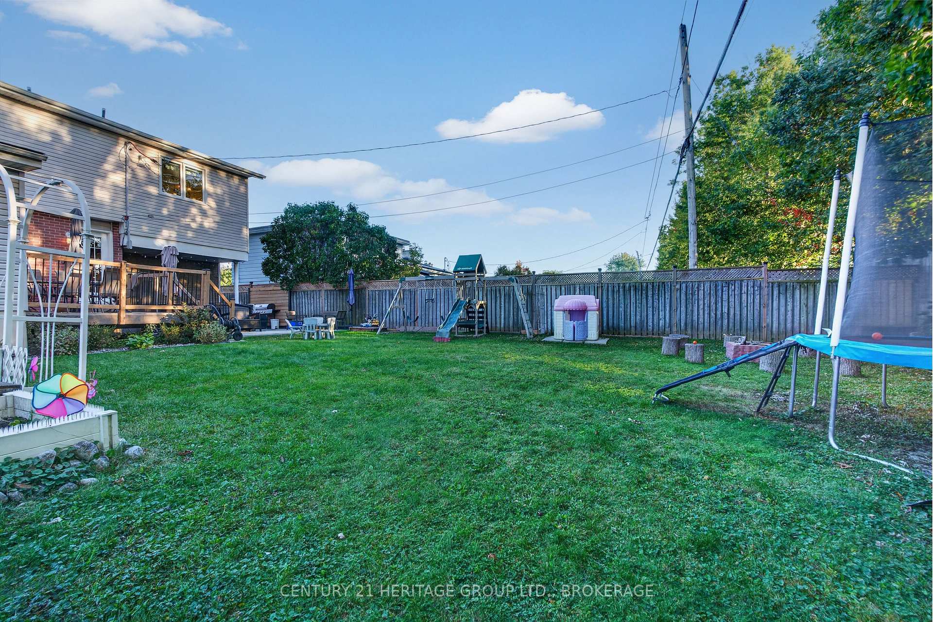 Photo 46 of 911 Auden Park Drive, Kingston, City SouthWest — HOMEH