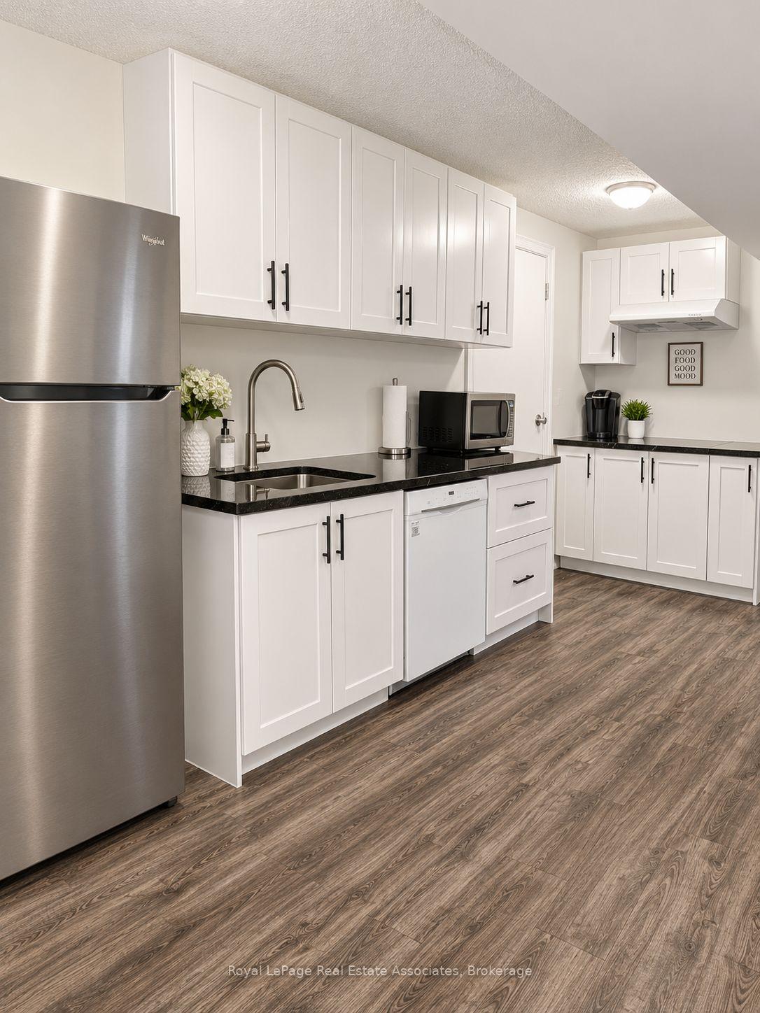 Photo 2 of 484 Rivermount Road, Brampton, Bram West — HOMEH