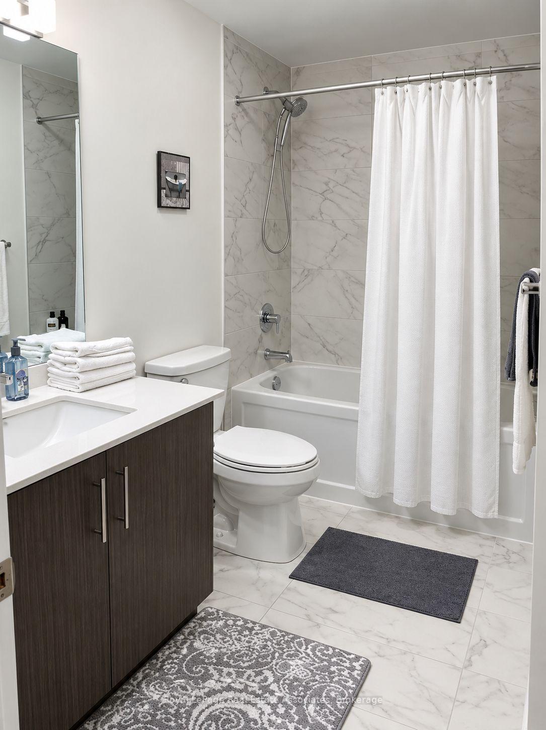 Photo 4 of 484 Rivermount Road, Brampton, Bram West — HOMEH