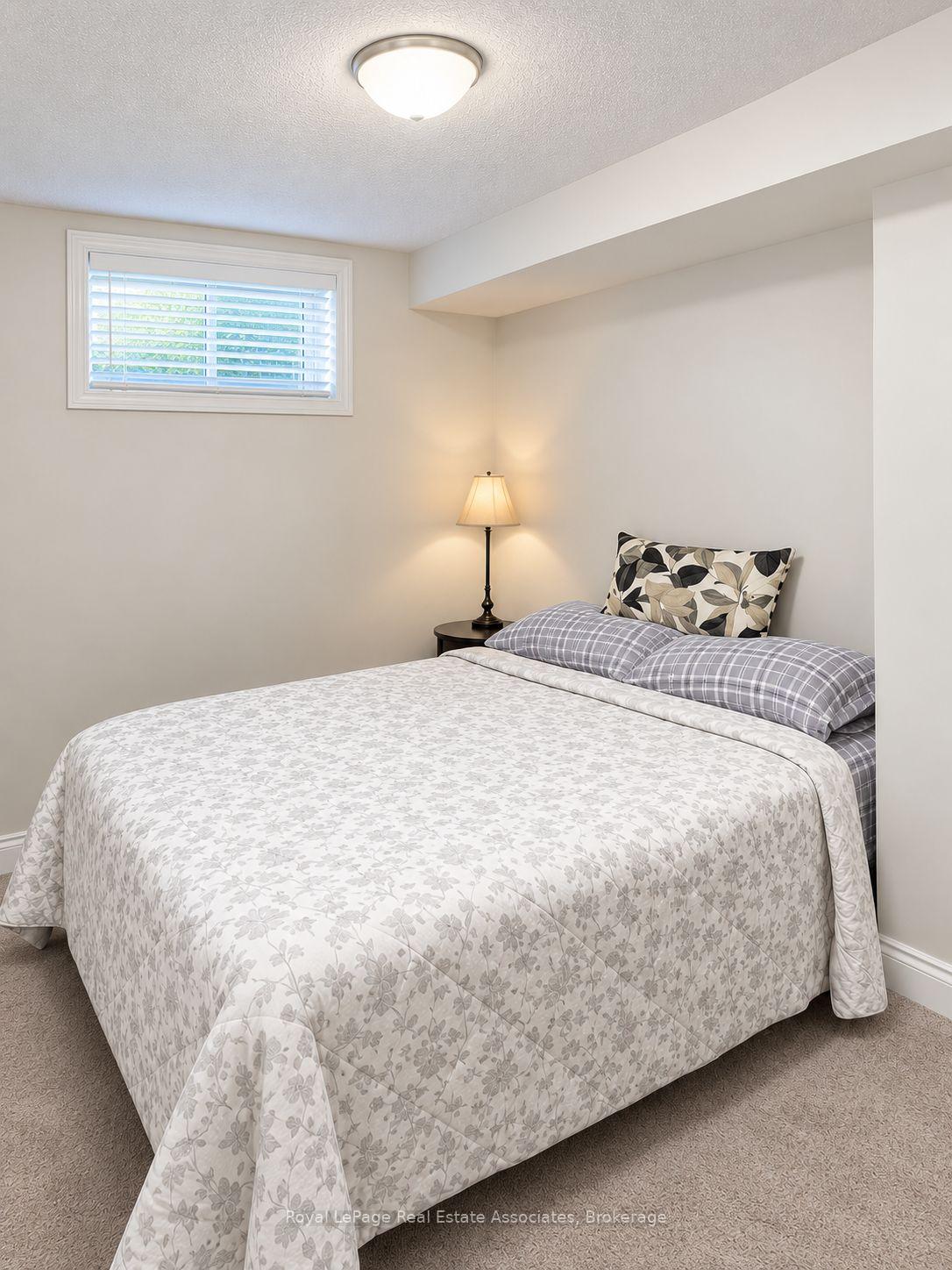 Photo 7 of 484 Rivermount Road, Brampton, Bram West — HOMEH