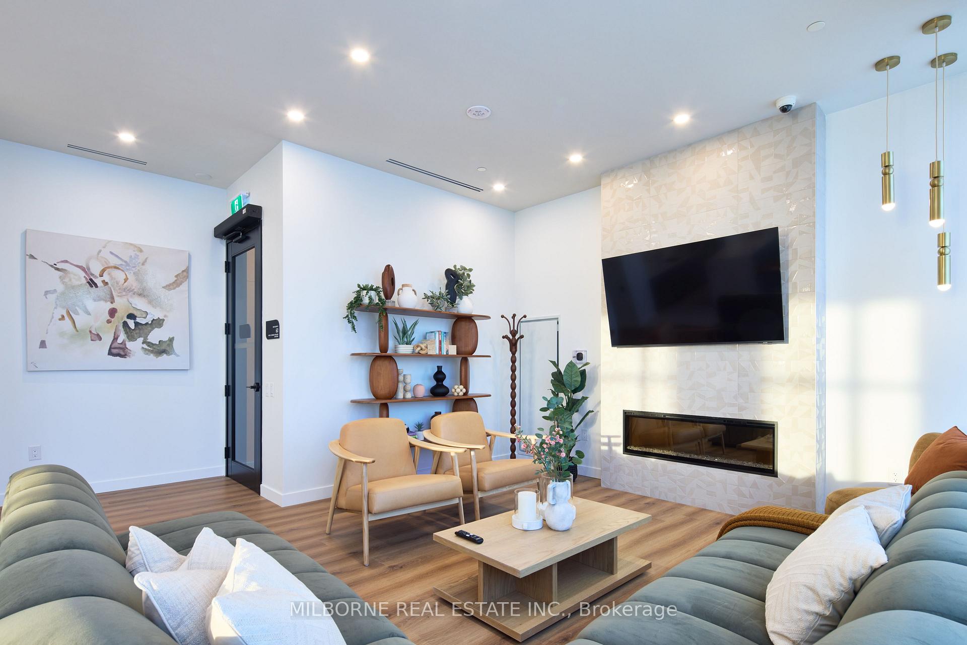 Photo 16 of Unit 905, 1660 Bloor Street W, Toronto, High Park North — HOMEH
