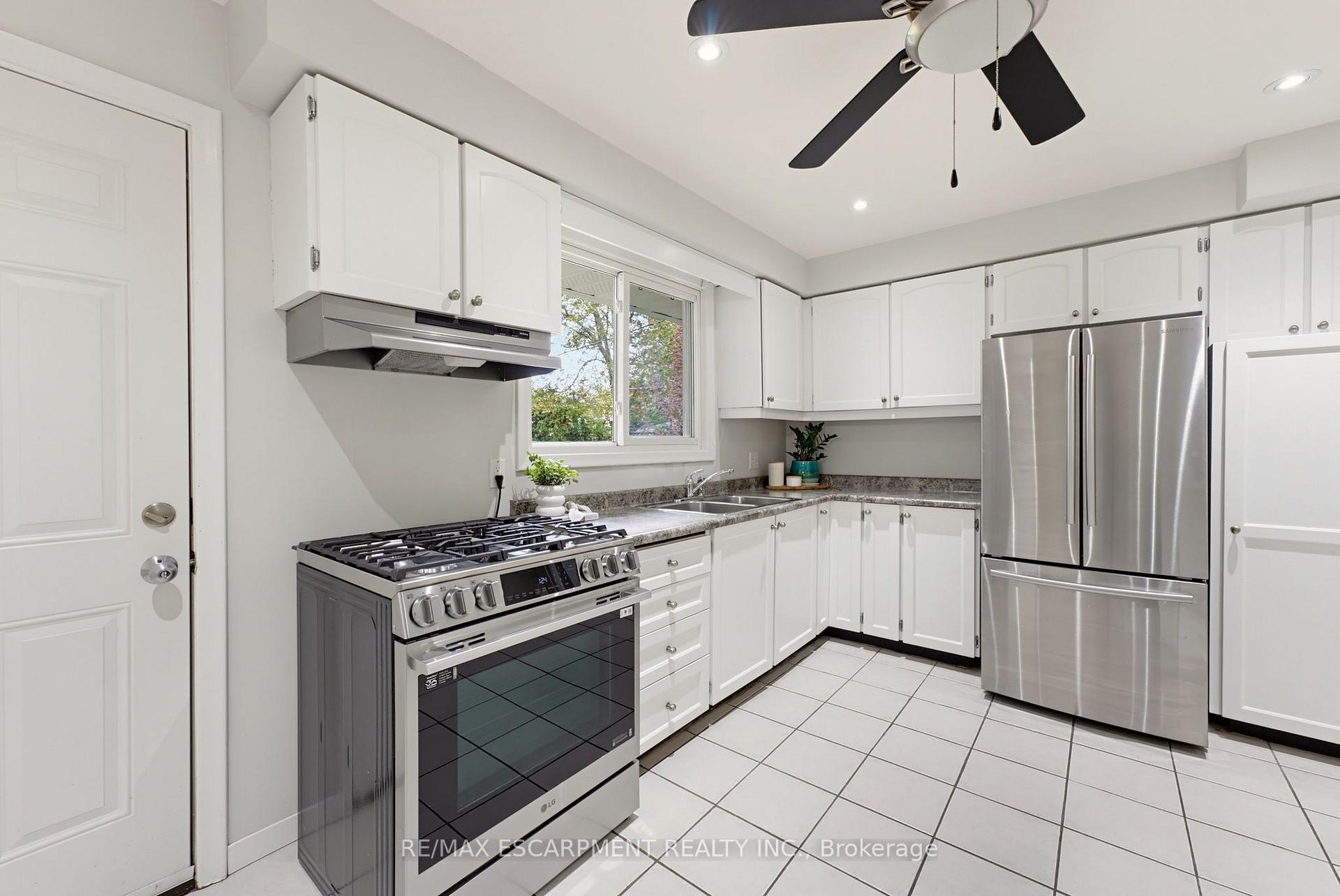Photo 11 of 1452 Jefferson Road, Burlington, Mountainside — HOMEH