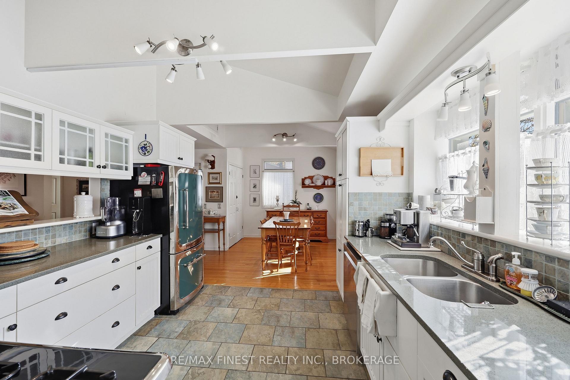 Photo 10 of 2182 Unity Road, Kingston, City North of 401 — HOMEH