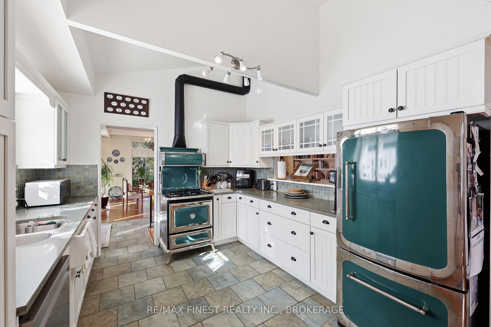 Photo 11 of 2182 Unity Road, Kingston, City North of 401 — HOMEH