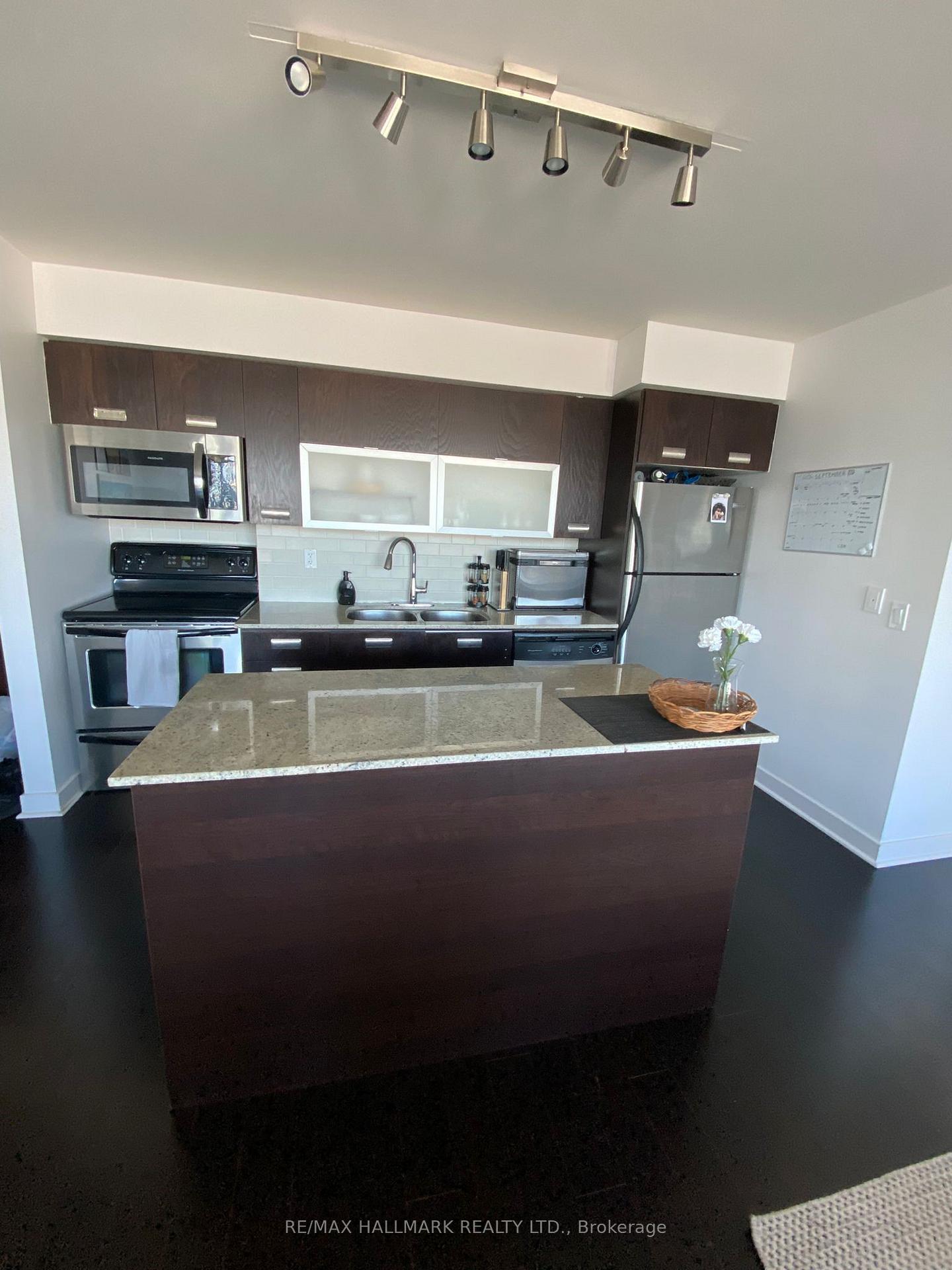 Photo 2 of Unit 1807, 80 Western Battery Road, Toronto, Niagara — HOMEH