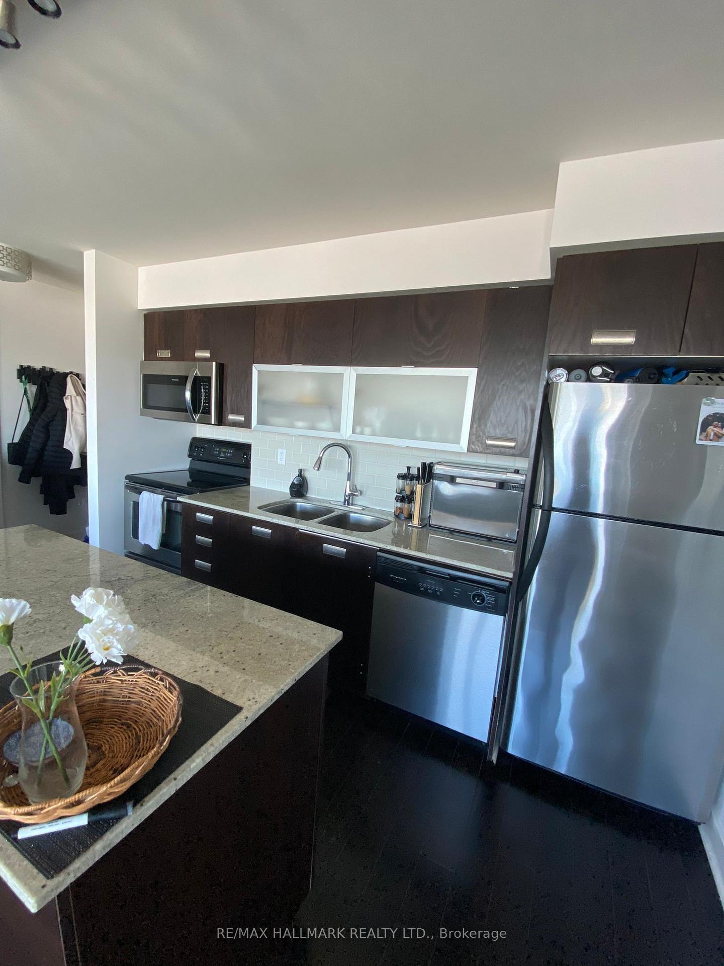 Photo 3 of Unit 1807, 80 Western Battery Road, Toronto, Niagara — HOMEH