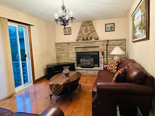 Photo 3 of 52 Norden Crescent, Sault Ste Marie, Ward 2 — HOMEH