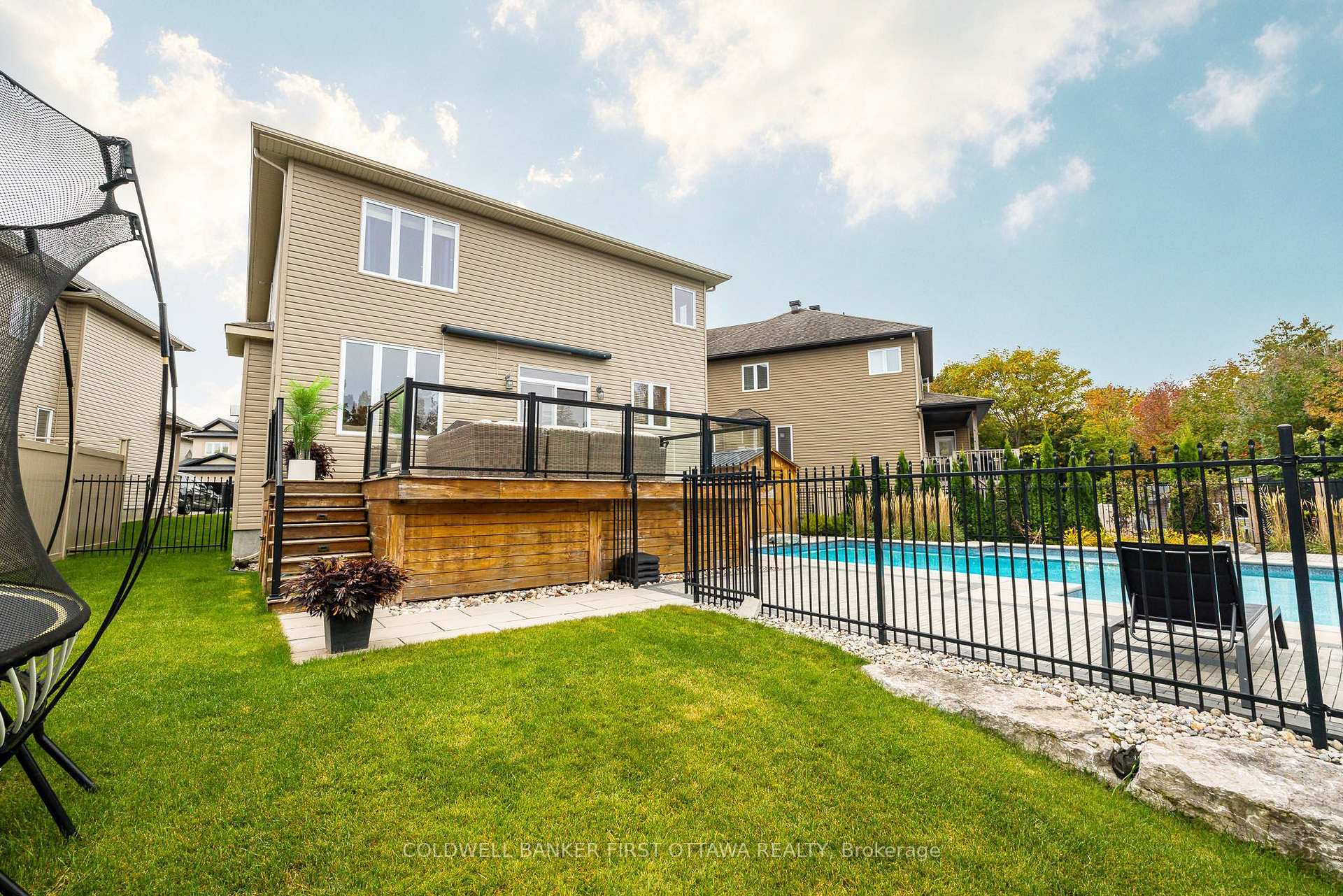 Photo 41 of 529 Adamson Crescent, Ottawa, Stittsville (South) — HOMEH