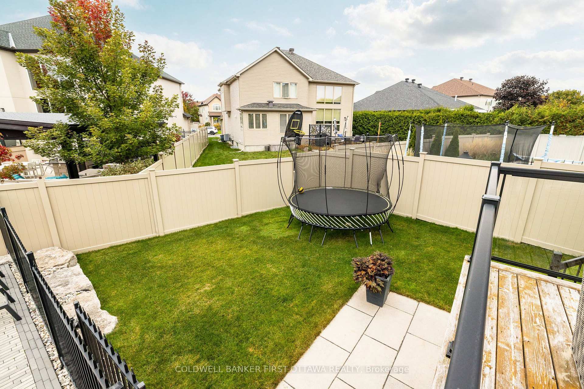 Photo 43 of 529 Adamson Crescent, Ottawa, Stittsville (South) — HOMEH