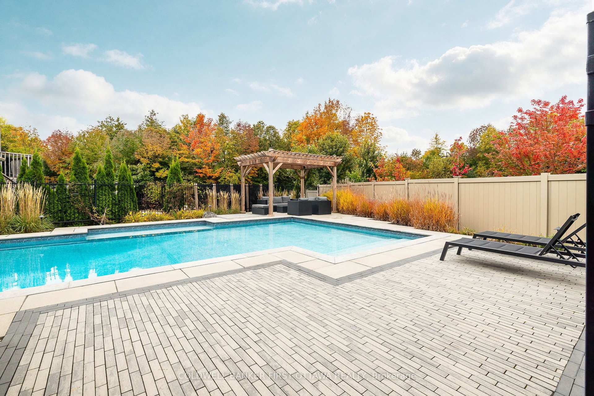 Photo 44 of 529 Adamson Crescent, Ottawa, Stittsville (South) — HOMEH