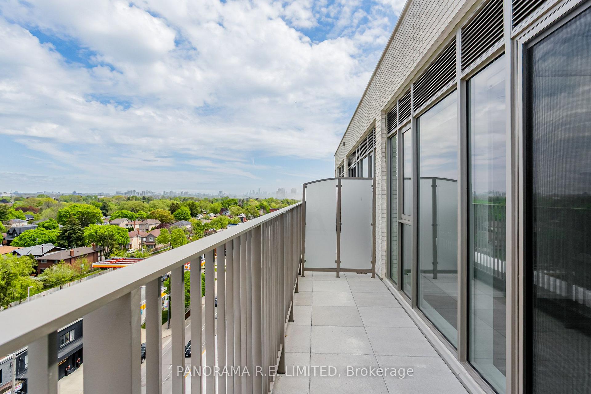 Photo 12 of Unit PH817, 689 The Queensway, Etobicoke, Stonegate-Queensway — HOMEH