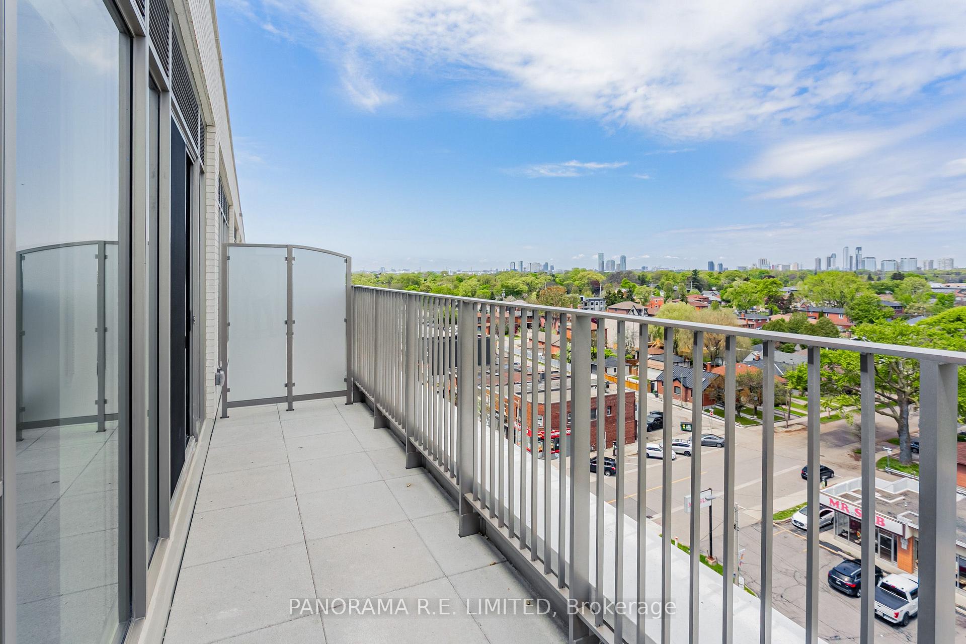 Photo 13 of Unit PH817, 689 The Queensway, Etobicoke, Stonegate-Queensway — HOMEH