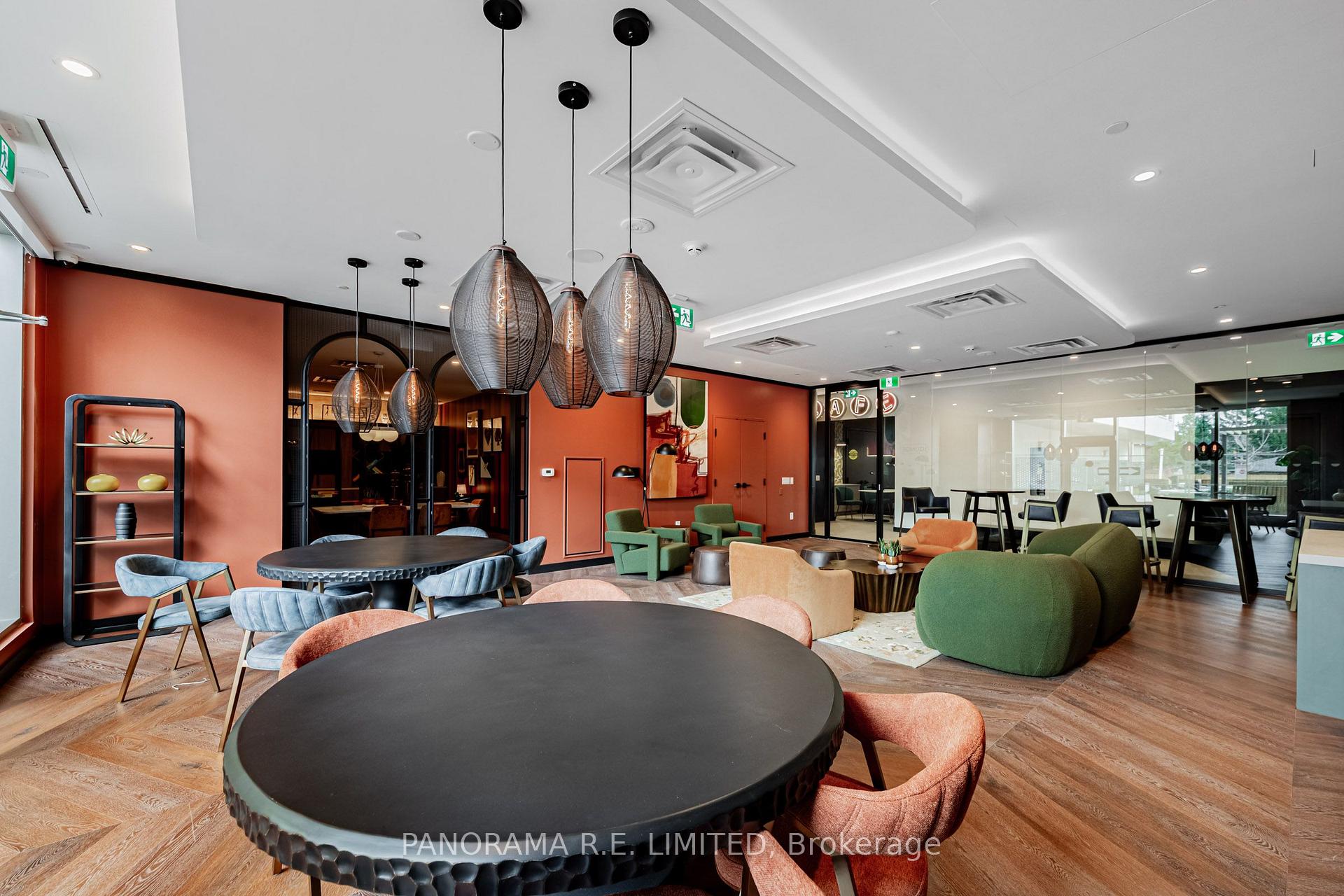 Photo 20 of Unit PH817, 689 The Queensway, Etobicoke, Stonegate-Queensway — HOMEH