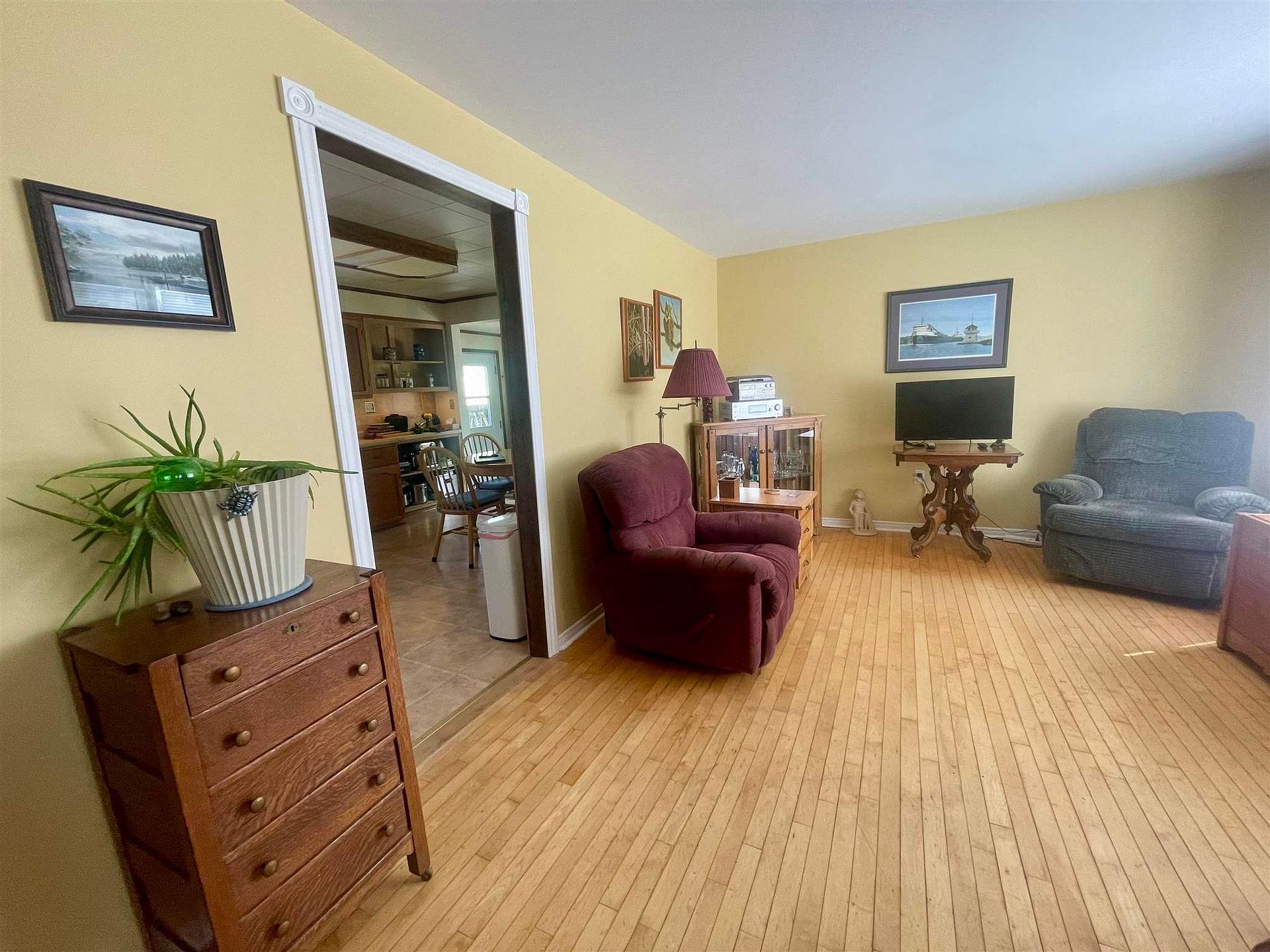 Photo 13 of 40 Frances Street, Thessalon — HOMEH