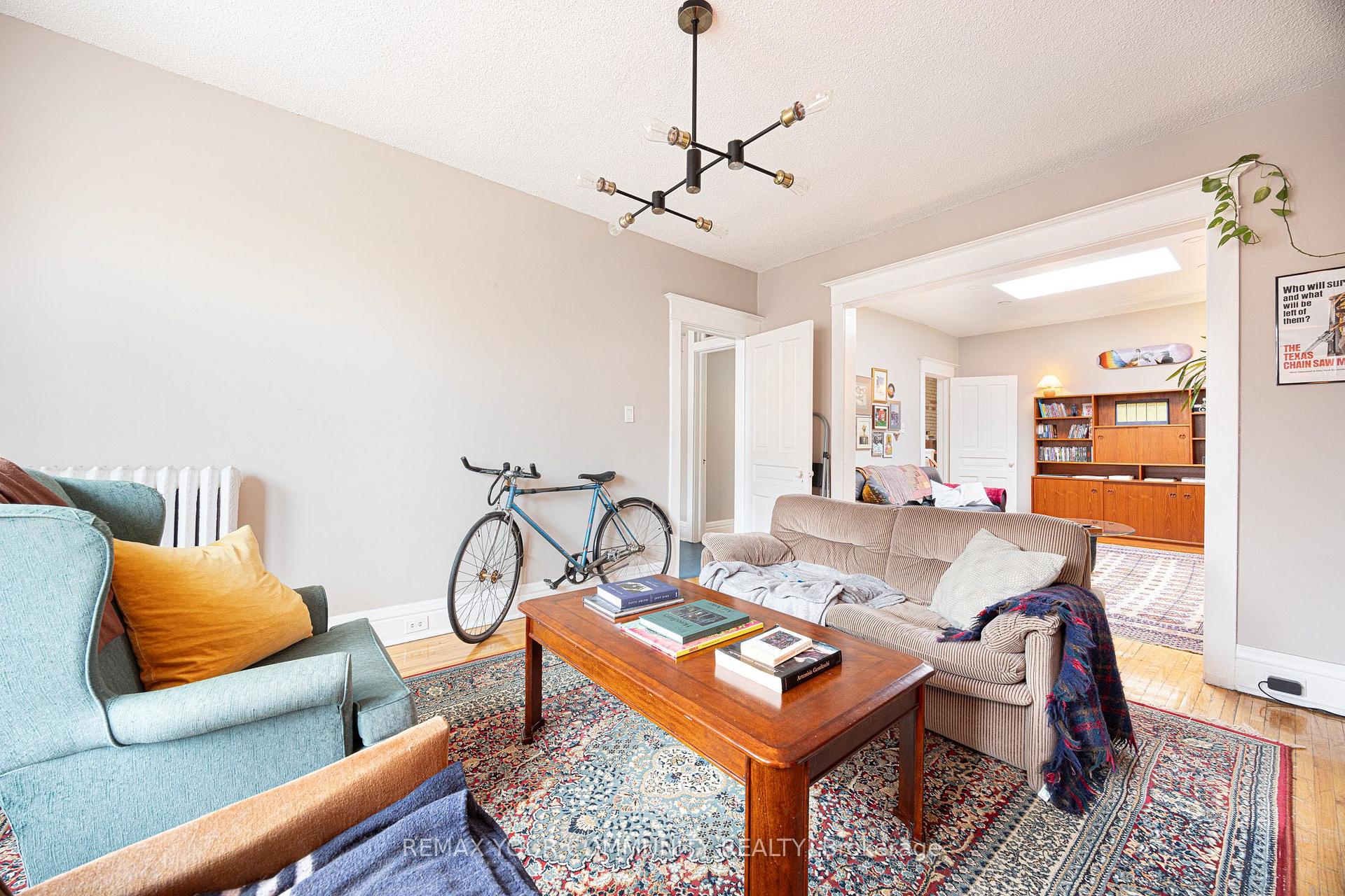Photo 5 of 151 Roncesvalles Avenue, Toronto, Roncesvalles — HOMEH