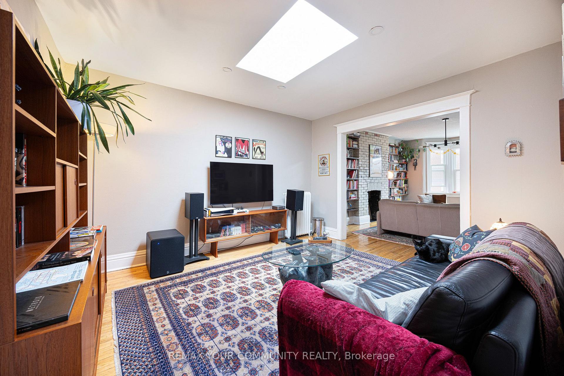 Photo 7 of 151 Roncesvalles Avenue, Toronto, Roncesvalles — HOMEH