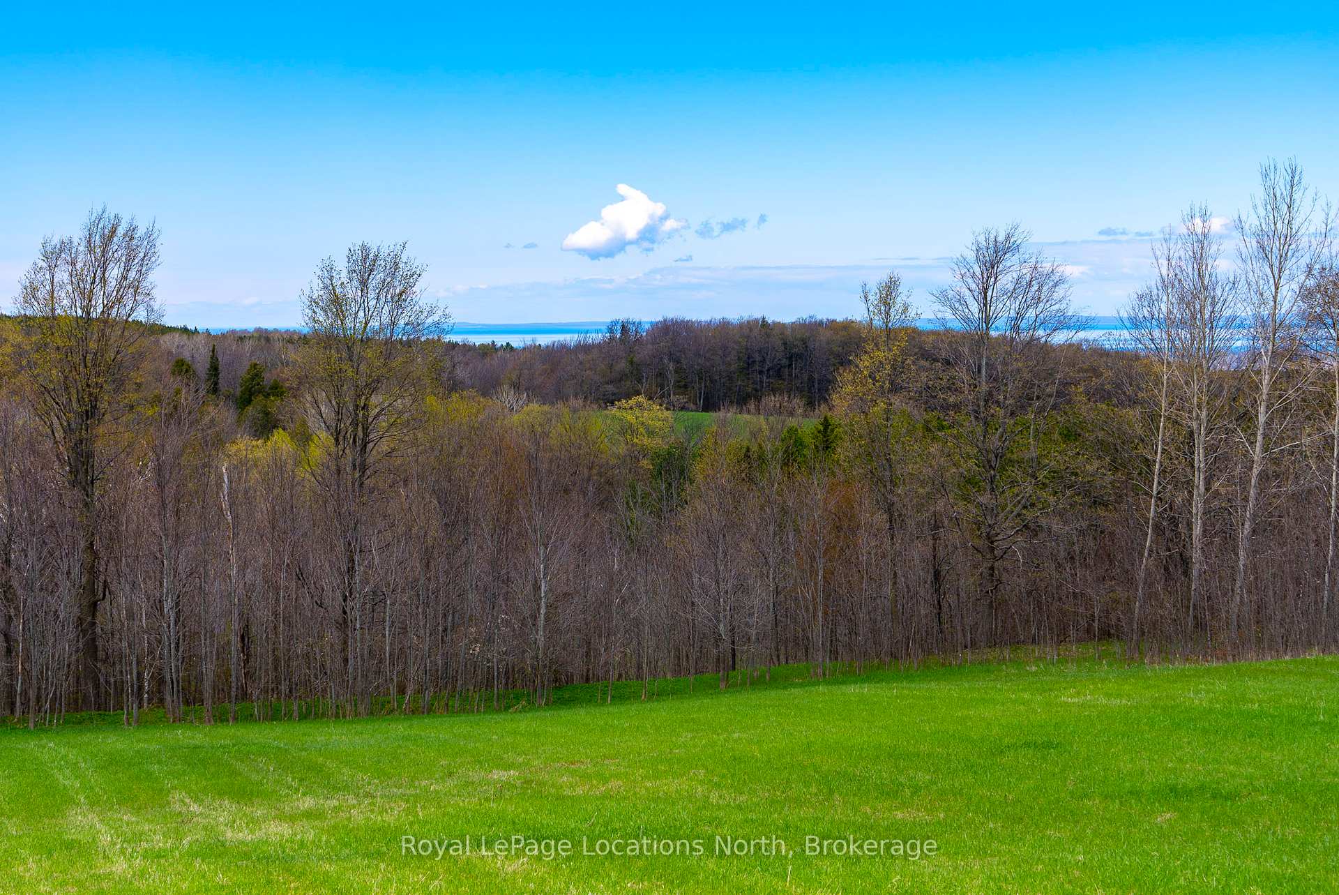 Photo 9 of 8268 21/22 Nottawasaga Side Road, Clearview, Rural Clearview — HOMEH