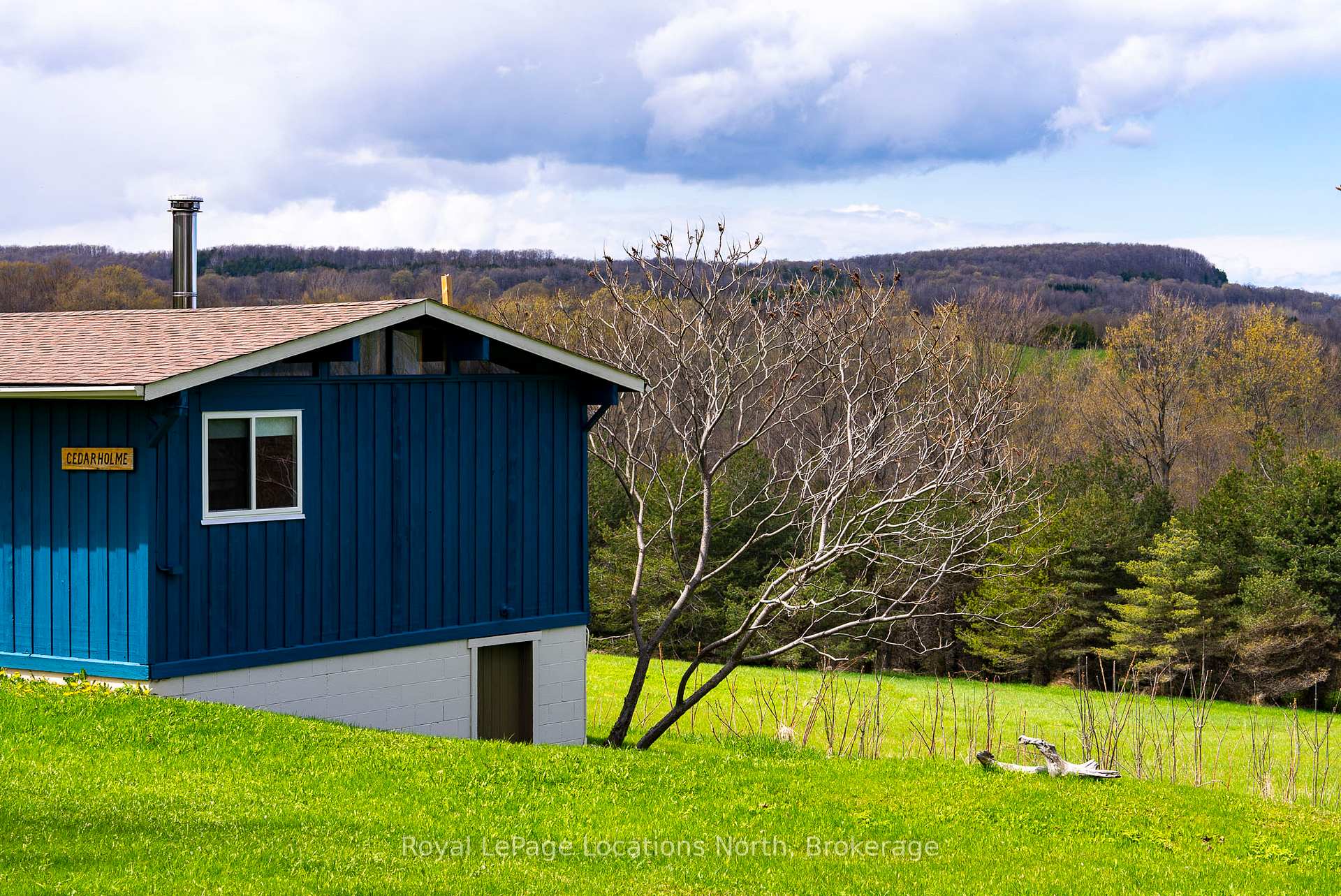 Photo 10 of 8268 21/22 Nottawasaga Side Road, Clearview, Rural Clearview — HOMEH