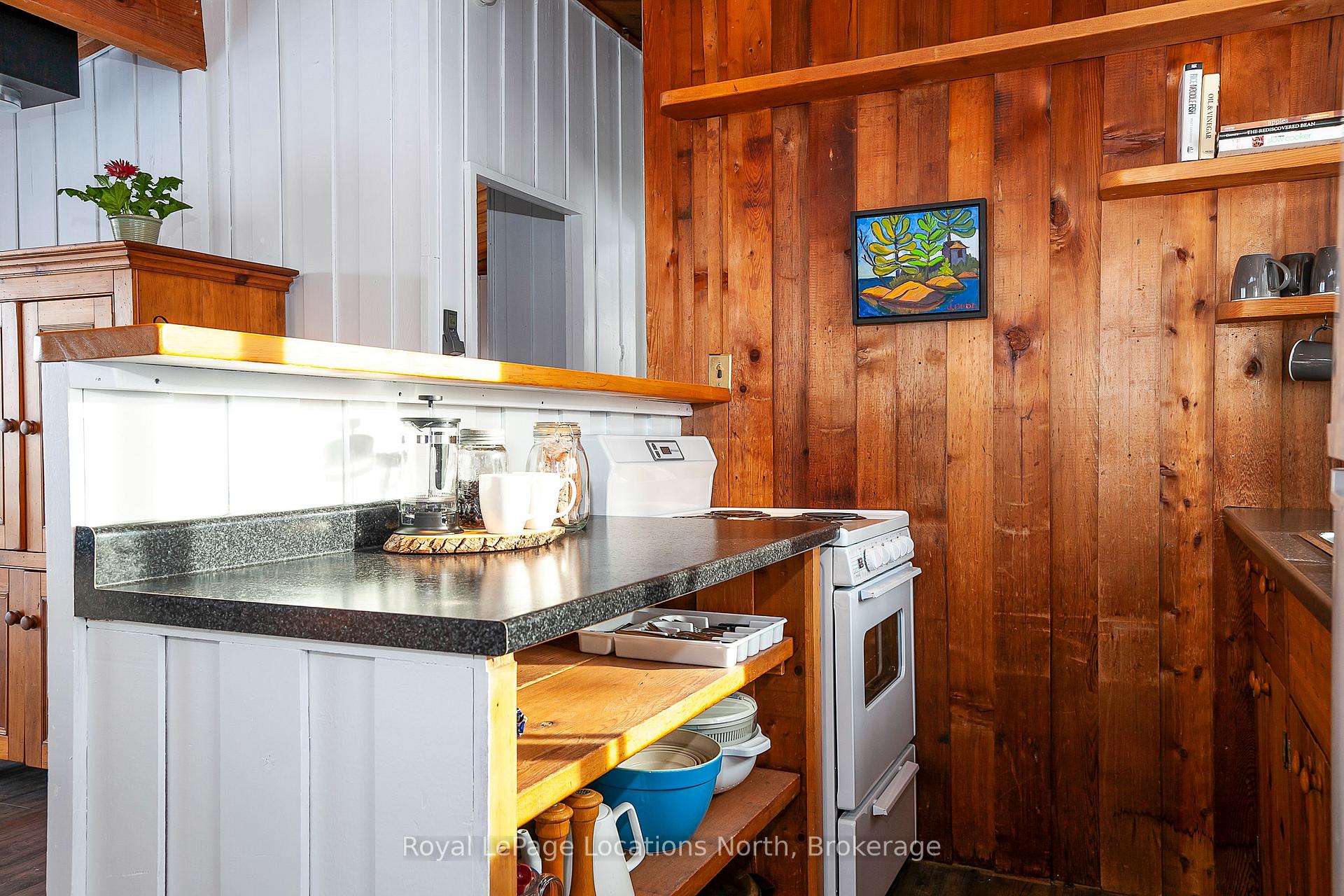Photo 16 of 8268 21/22 Nottawasaga Side Road, Clearview, Rural Clearview — HOMEH