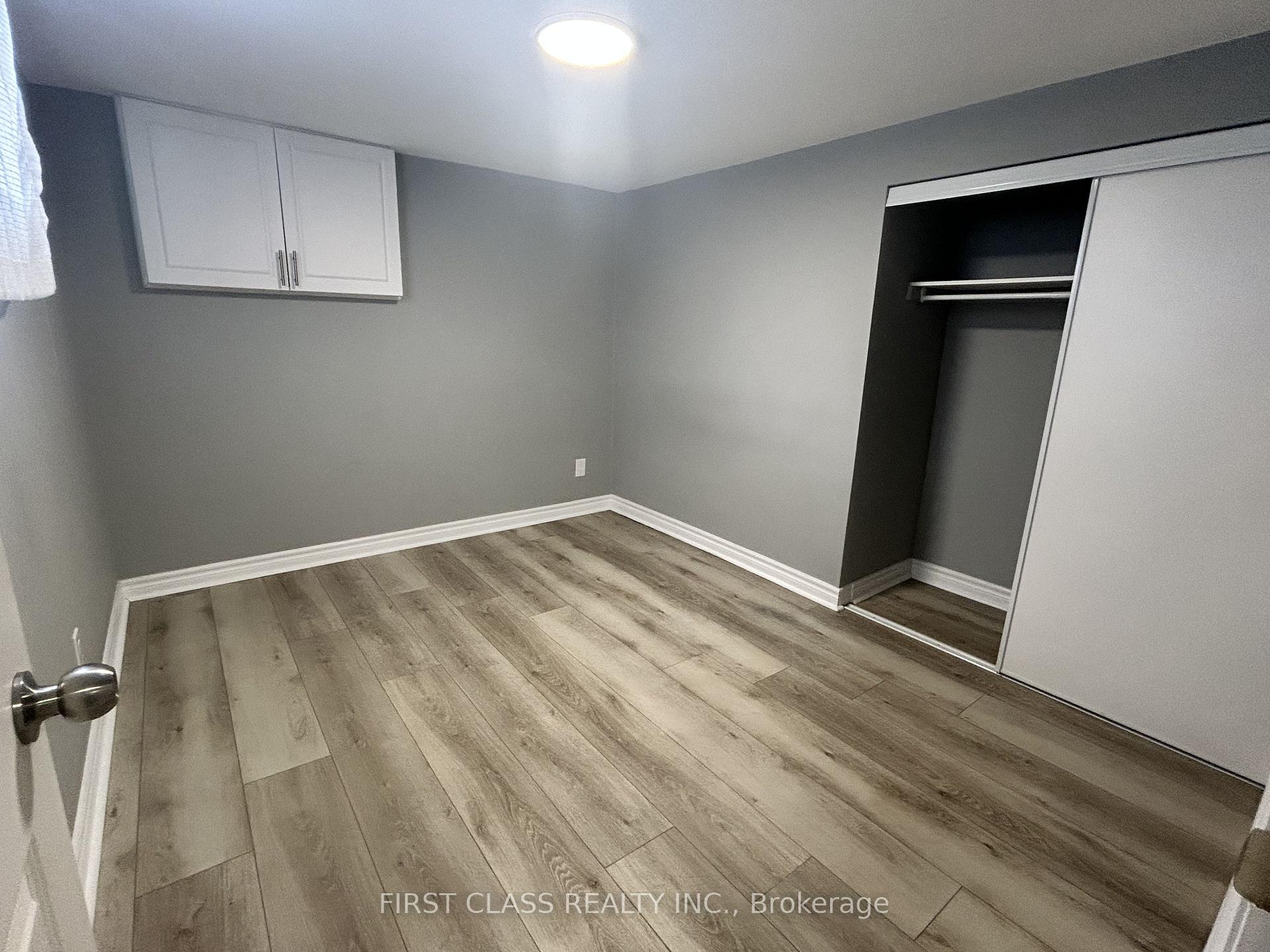 Photo of Unit Bsmt 2, 1118 Warden Avenue