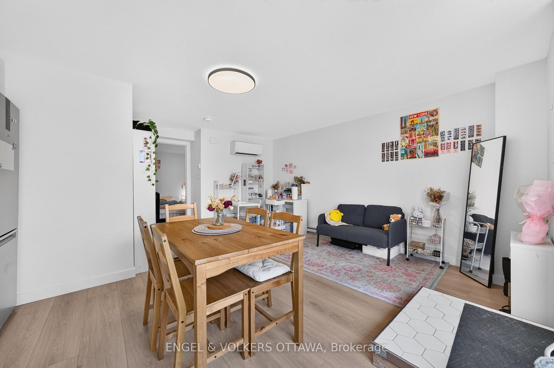 Photo 10 of Unit D, 119 Carruthers Avenue, Ottawa, Mechanicsville — HOMEH