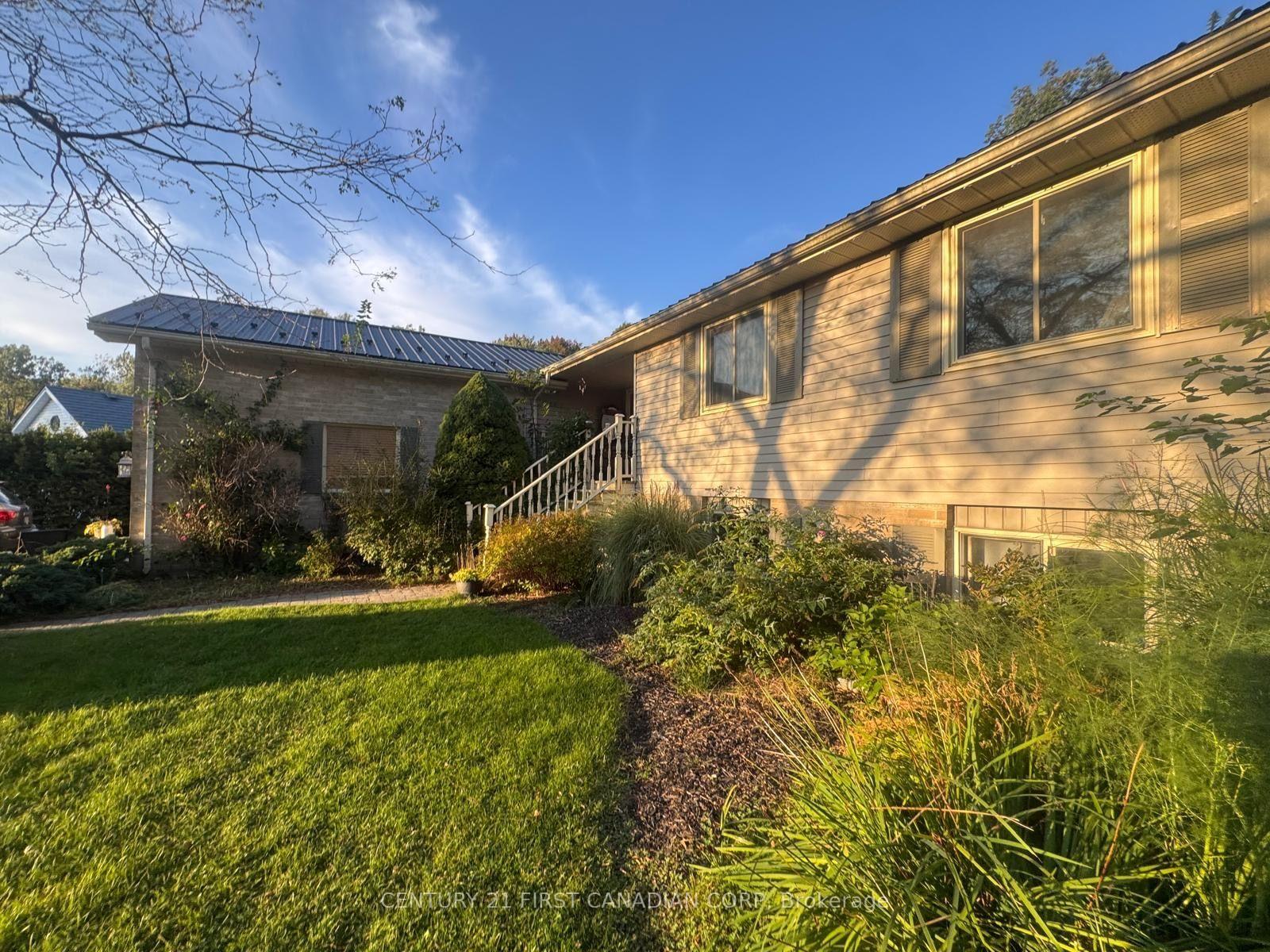 Photo 4 of 307 Selbourne Drive, Central Elgin, Port Stanley — HOMEH