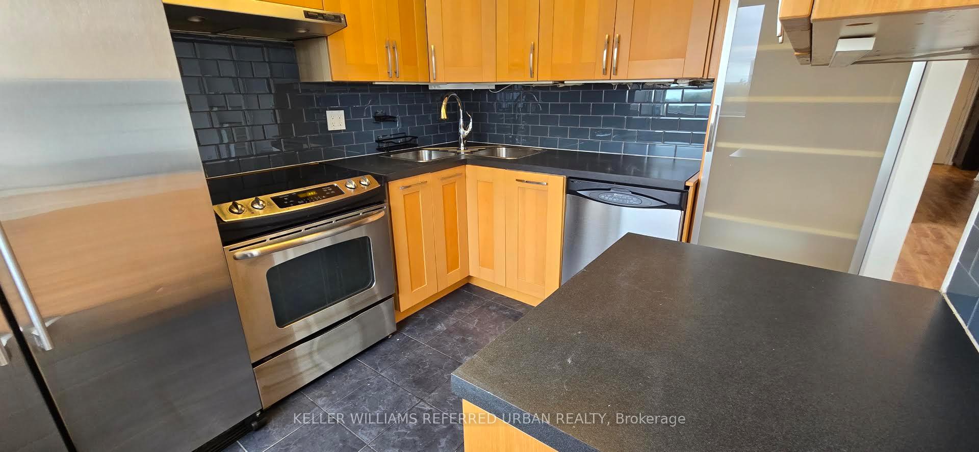 Photo 12 of Unit 611, 7 Bishop Avenue, North York, Newtonbrook East — HOMEH