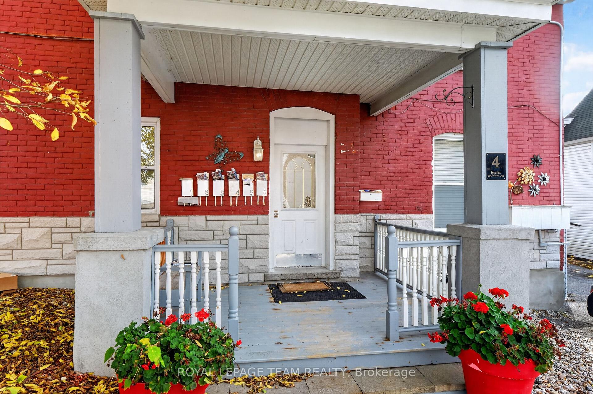 Photo 4 of Unit 7, 4 Eccles Street, Ottawa, West Centre Town — HOMEH