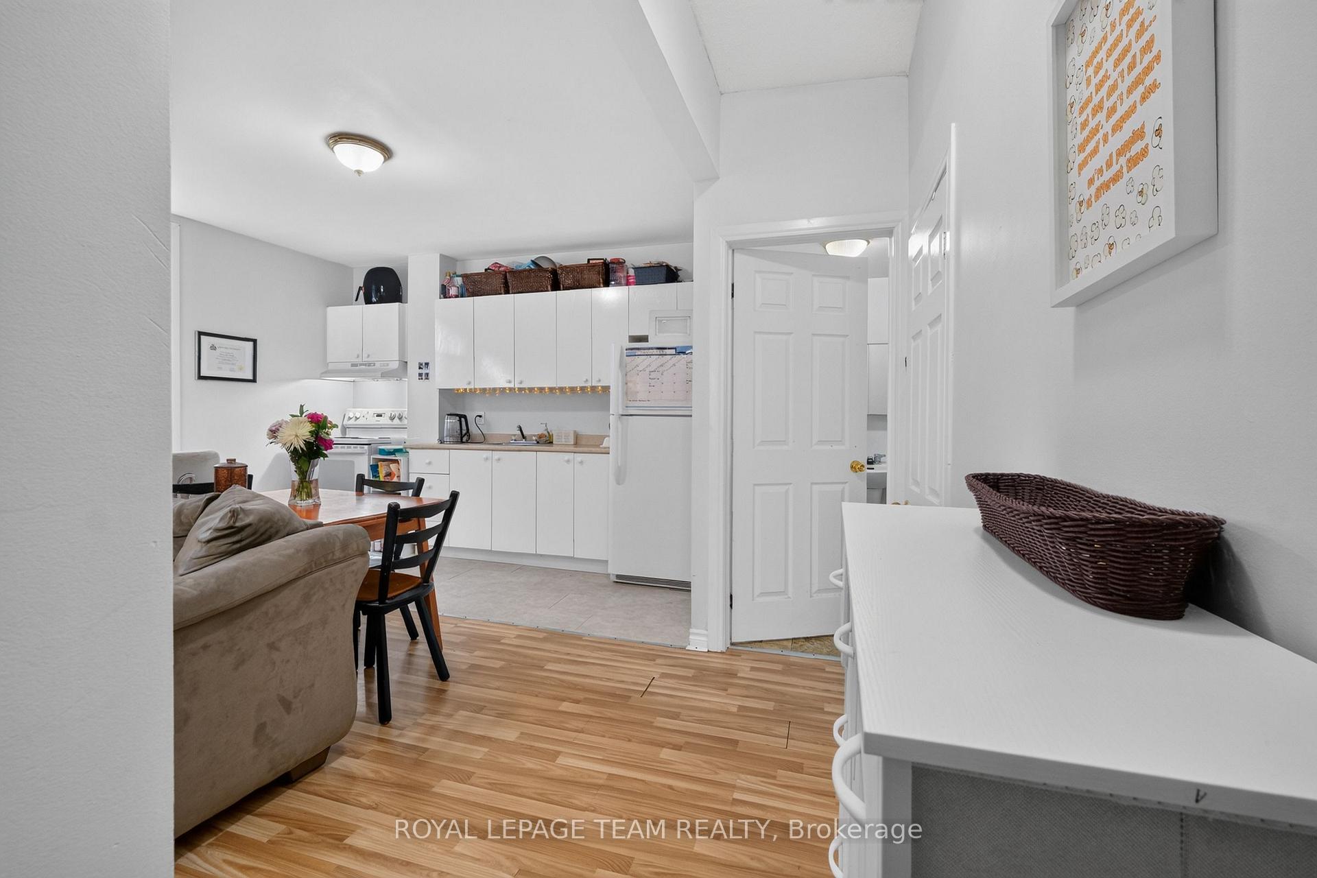 Photo 11 of Unit 7, 4 Eccles Street, Ottawa, West Centre Town — HOMEH