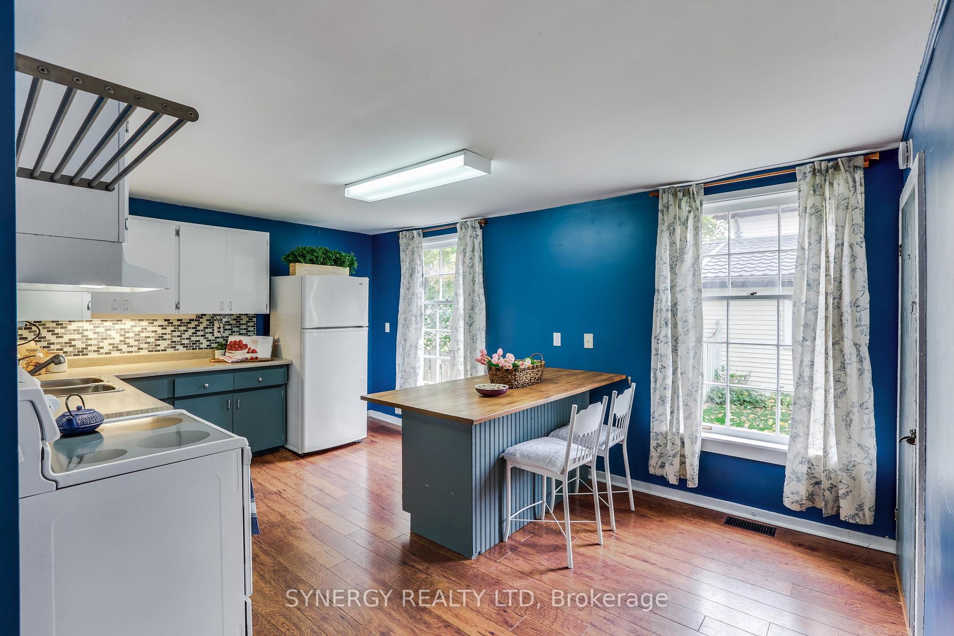 Photo 15 of 210 Albert Street, Strathroy-Caradoc, NW — HOMEH