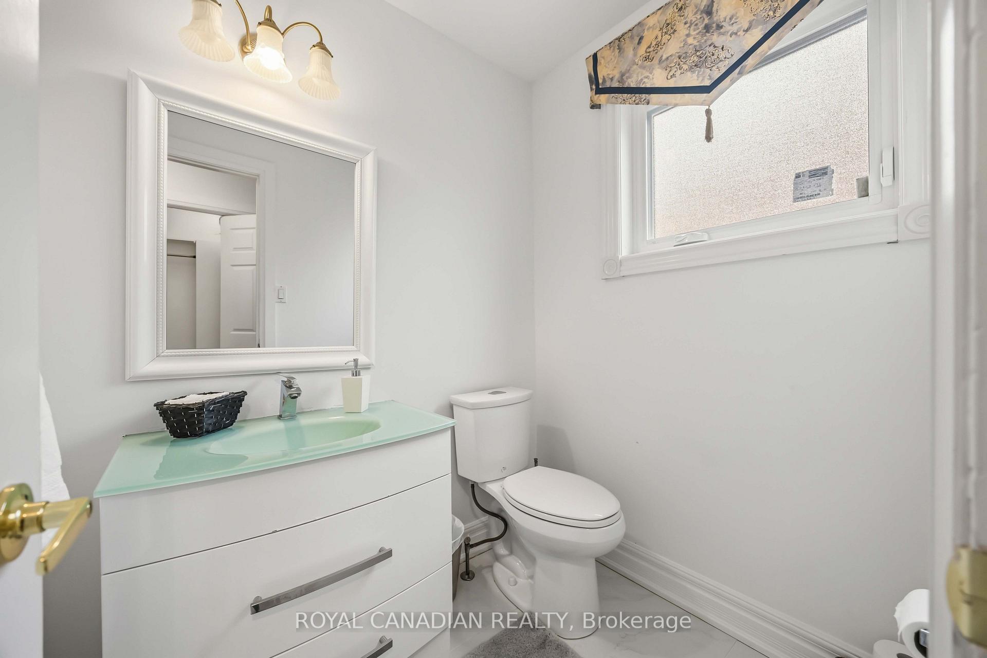 Photo 26 of 135 Tilman Circle, Markham, Markham Village — HOMEH