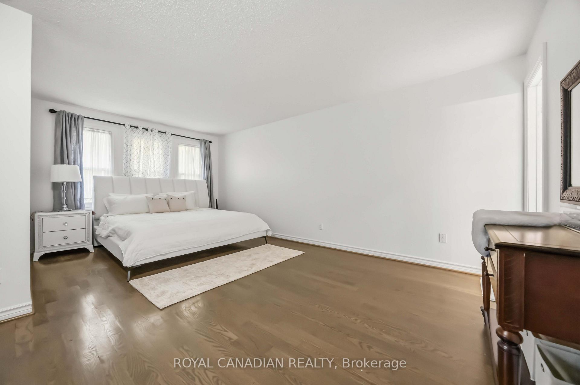 Photo 34 of 135 Tilman Circle, Markham, Markham Village — HOMEH