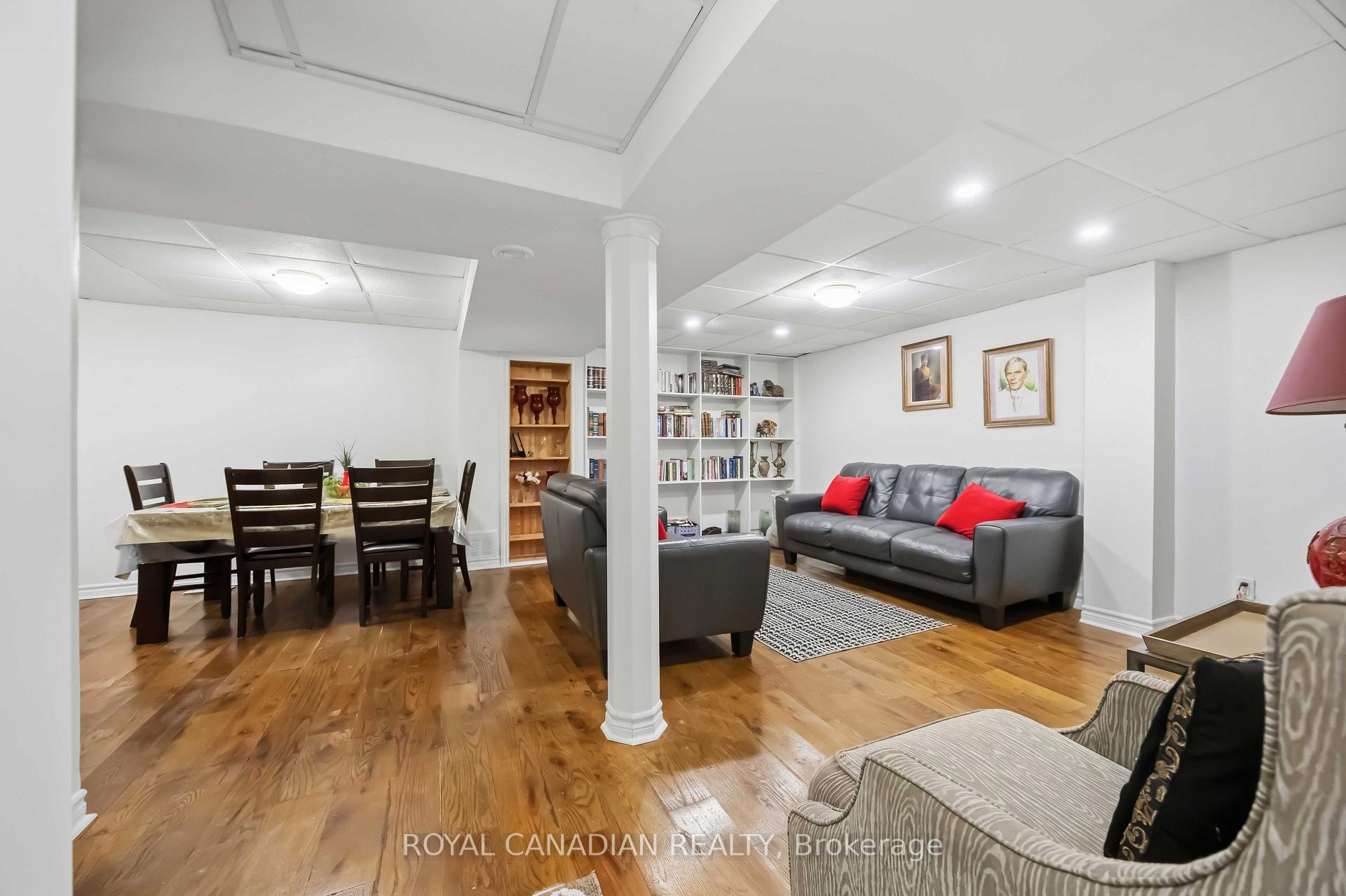 Photo 40 of 135 Tilman Circle, Markham, Markham Village — HOMEH