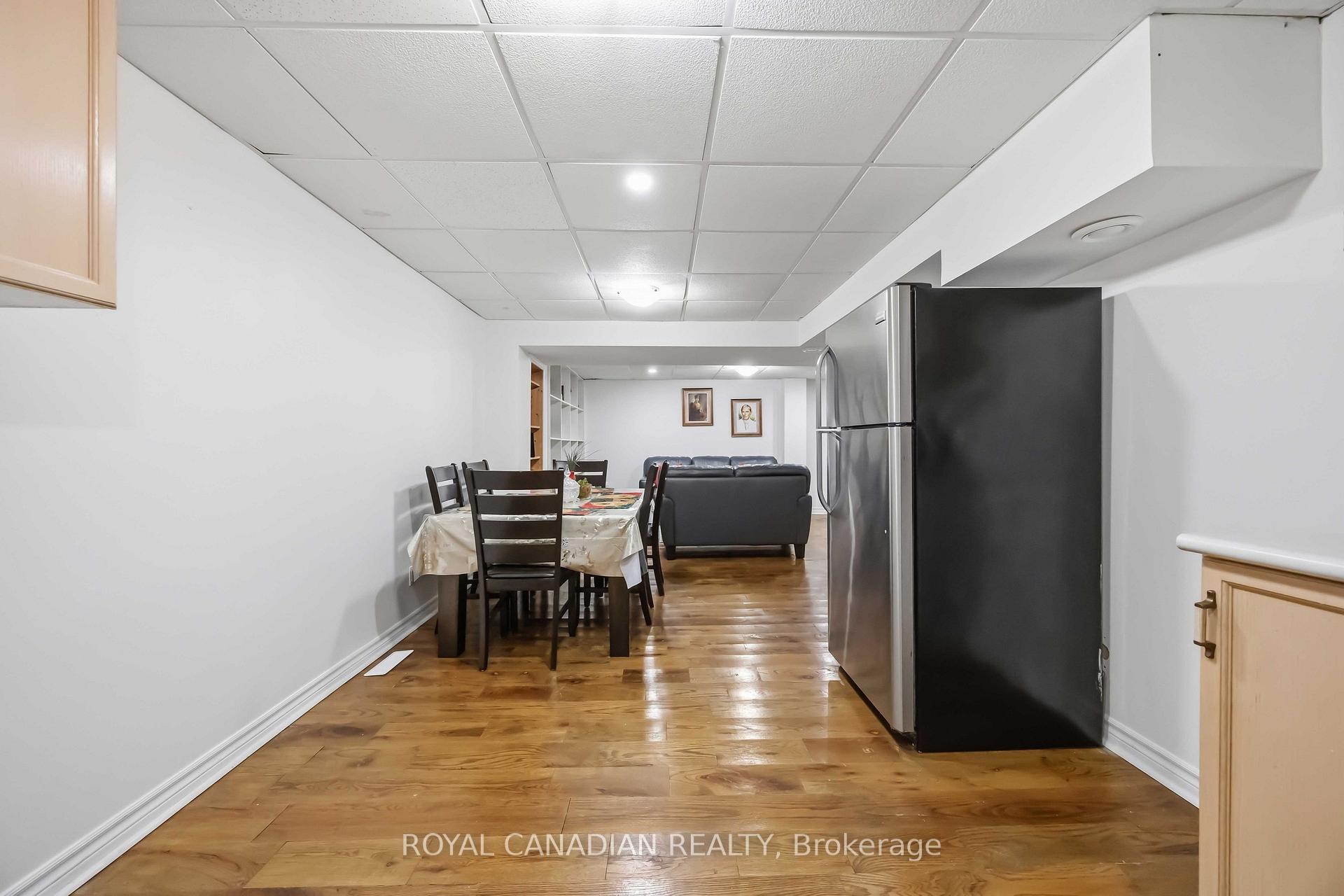 Photo 42 of 135 Tilman Circle, Markham, Markham Village — HOMEH
