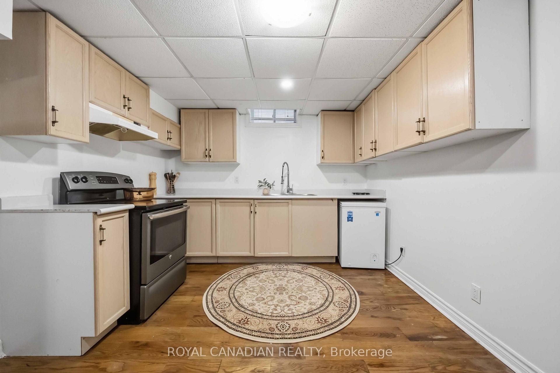 Photo 43 of 135 Tilman Circle, Markham, Markham Village — HOMEH